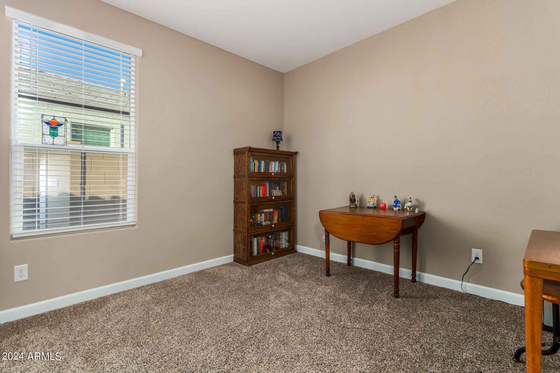 2359 N WRIGLEY Drive