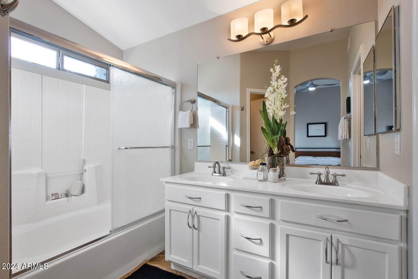 6494 S FOOTHILLS Drive