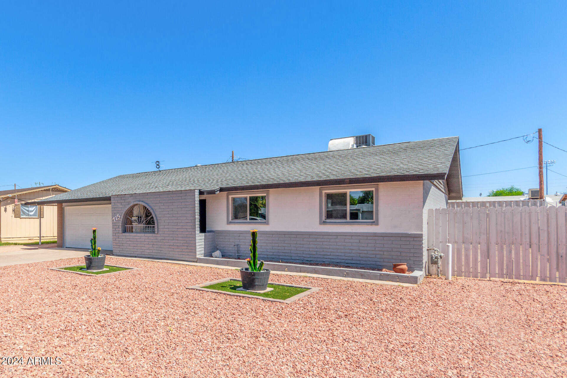 715 N MACDONALD Street