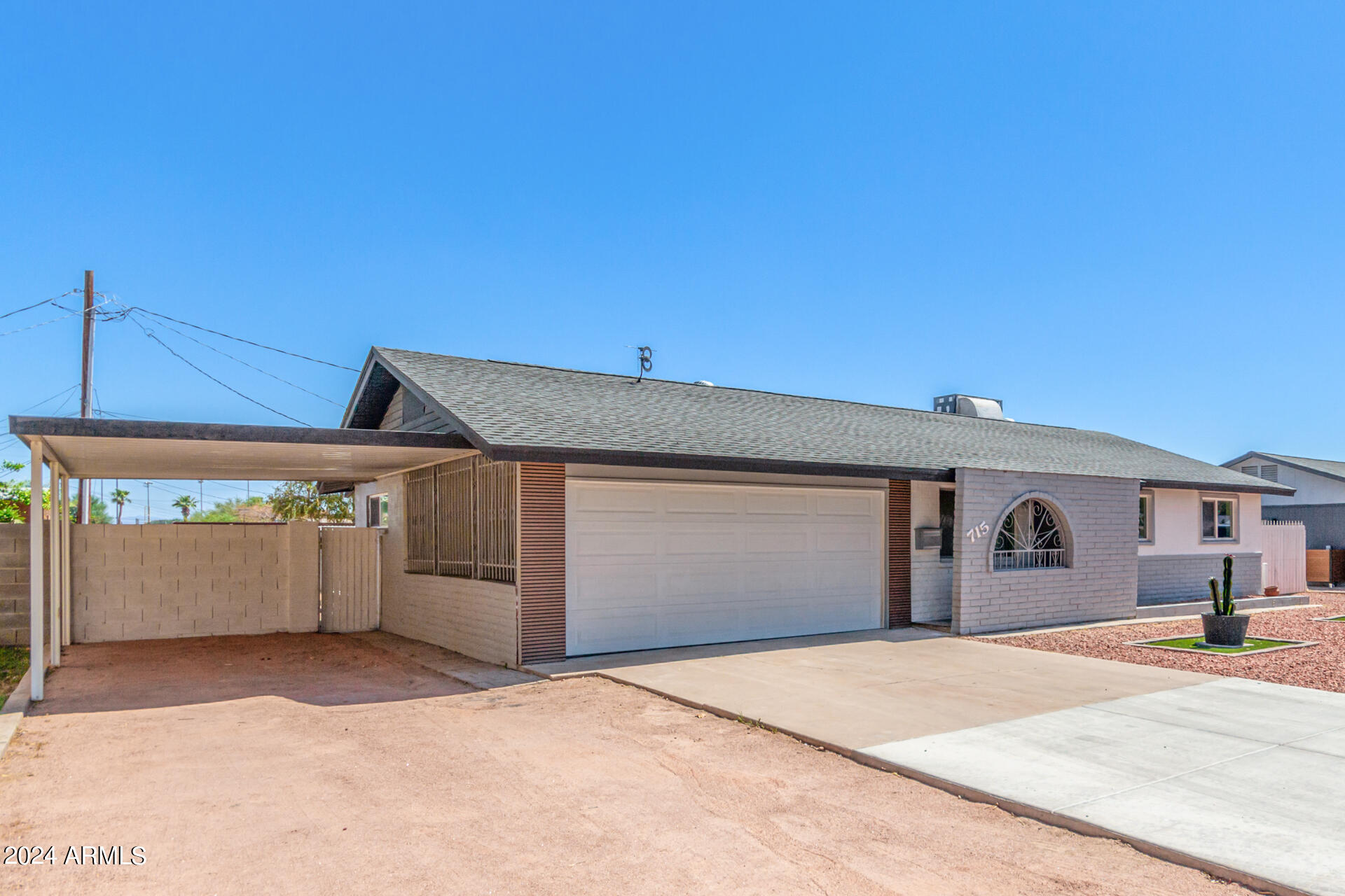 715 N MACDONALD Street