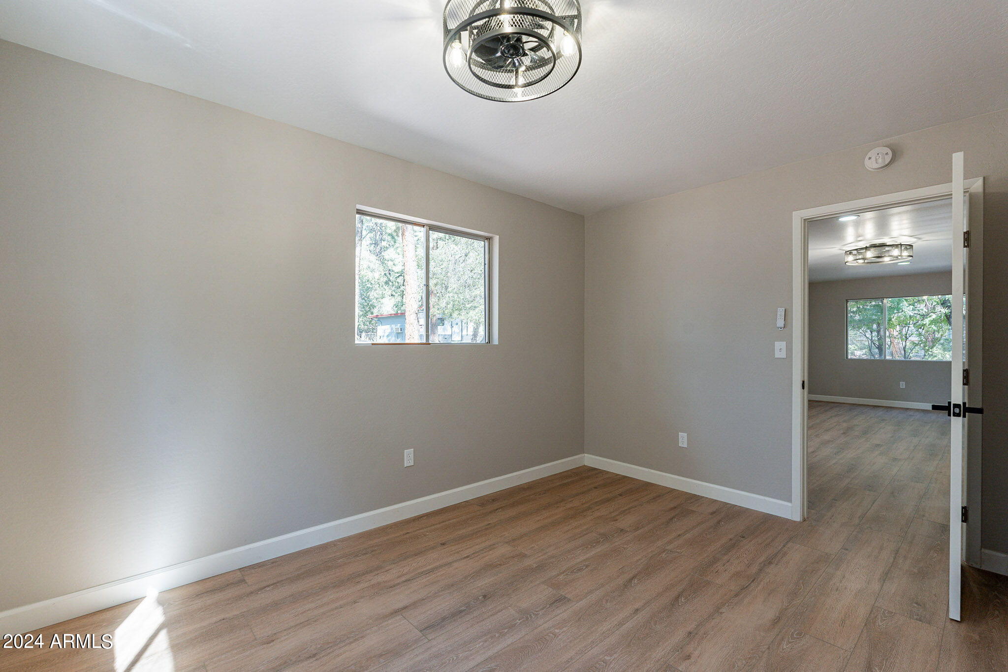 806 N PONDEROSA Circle