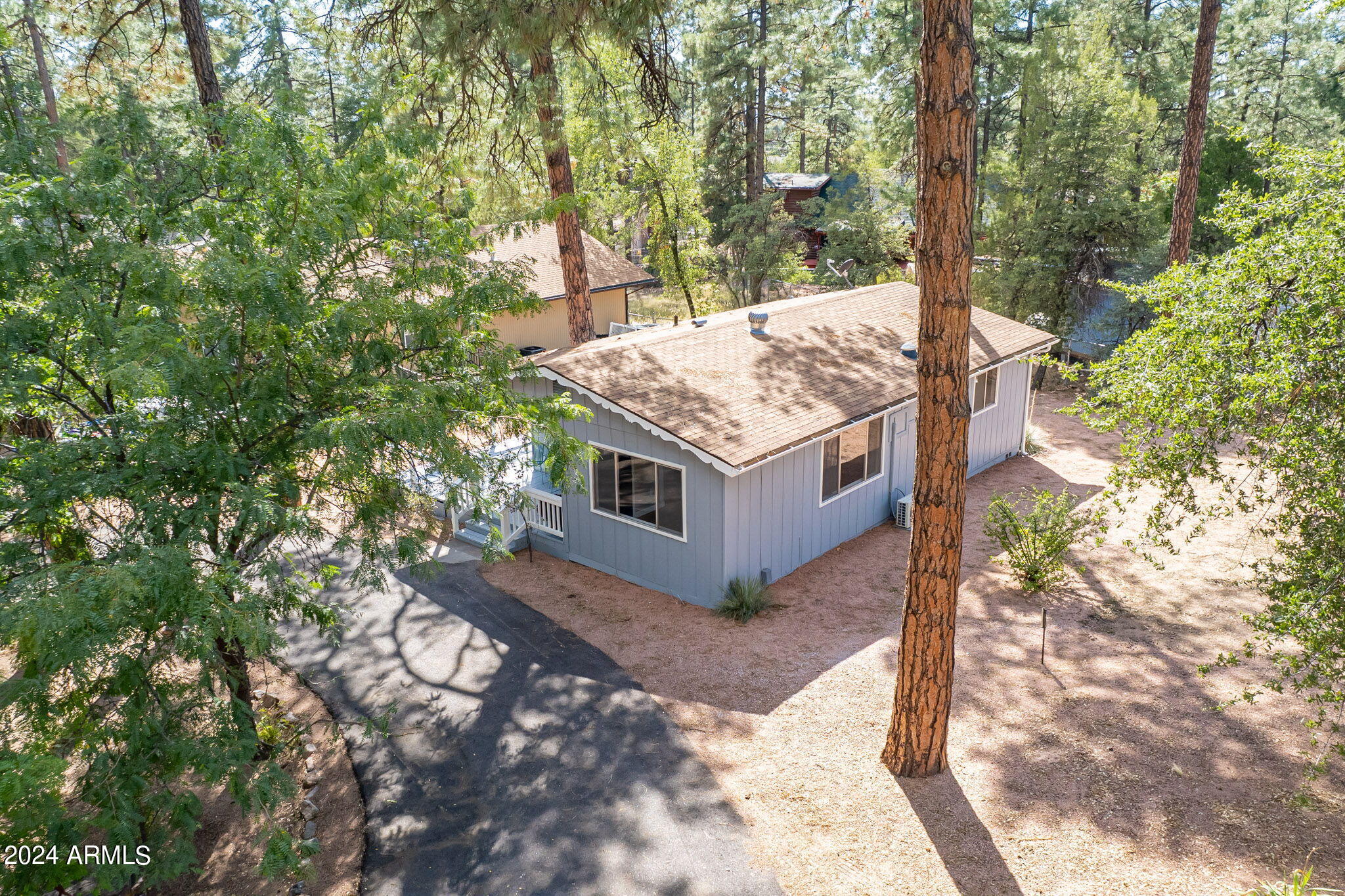 806 N PONDEROSA Circle