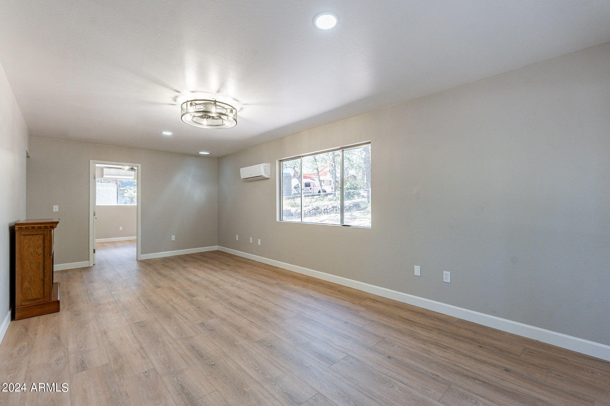 806 N PONDEROSA Circle