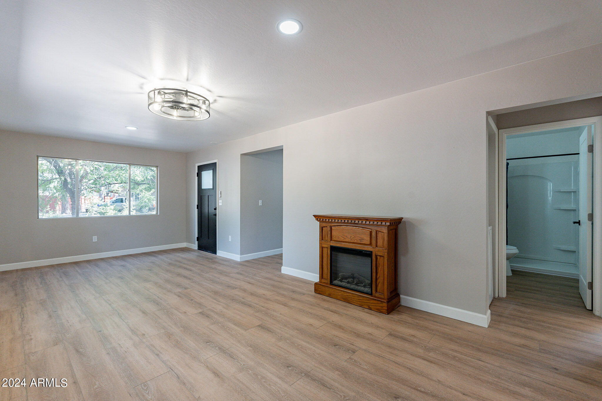 806 N PONDEROSA Circle