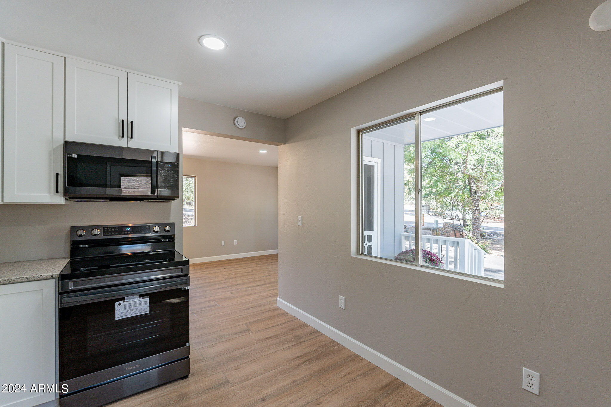 806 N PONDEROSA Circle