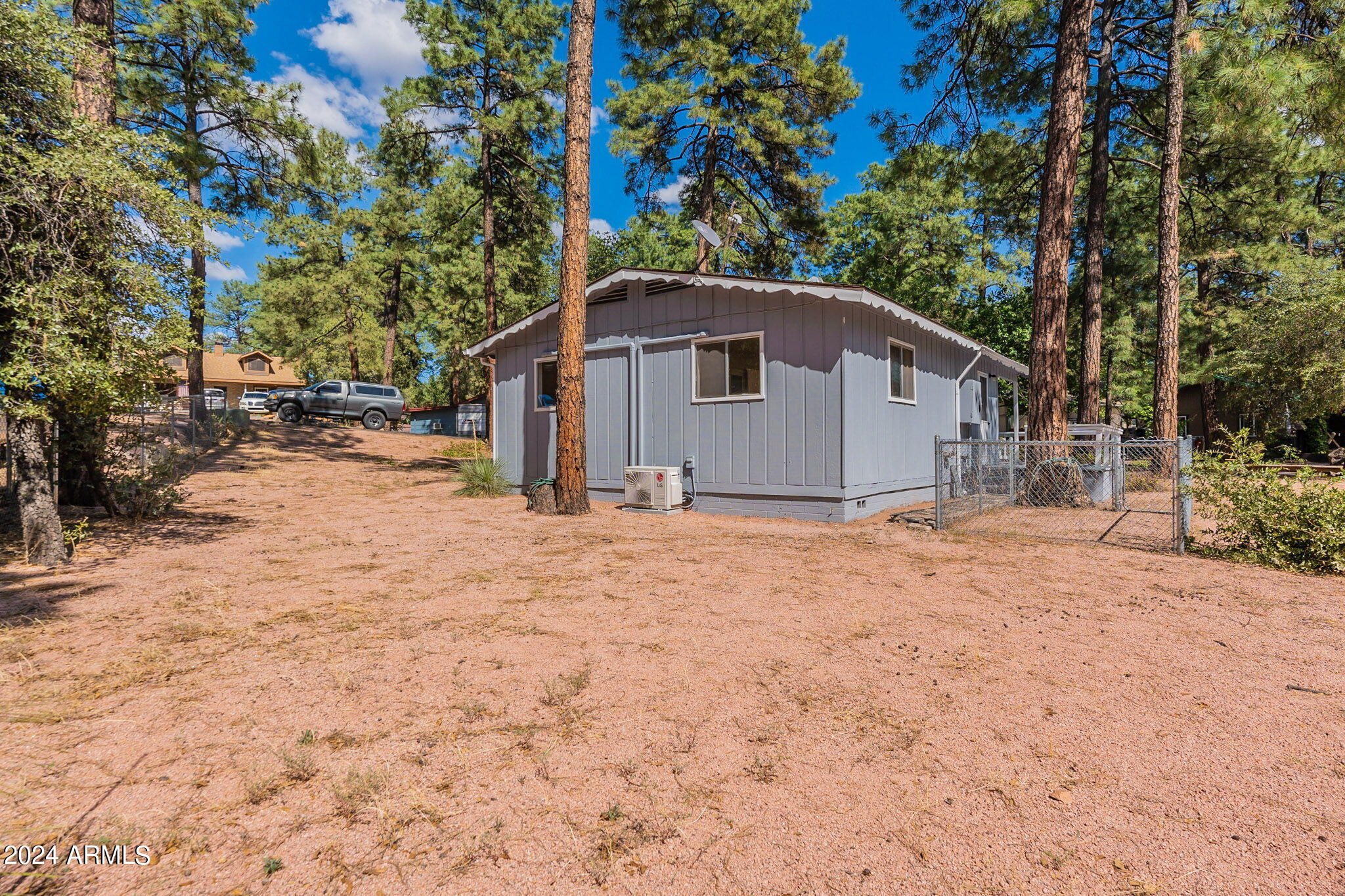 806 N PONDEROSA Circle