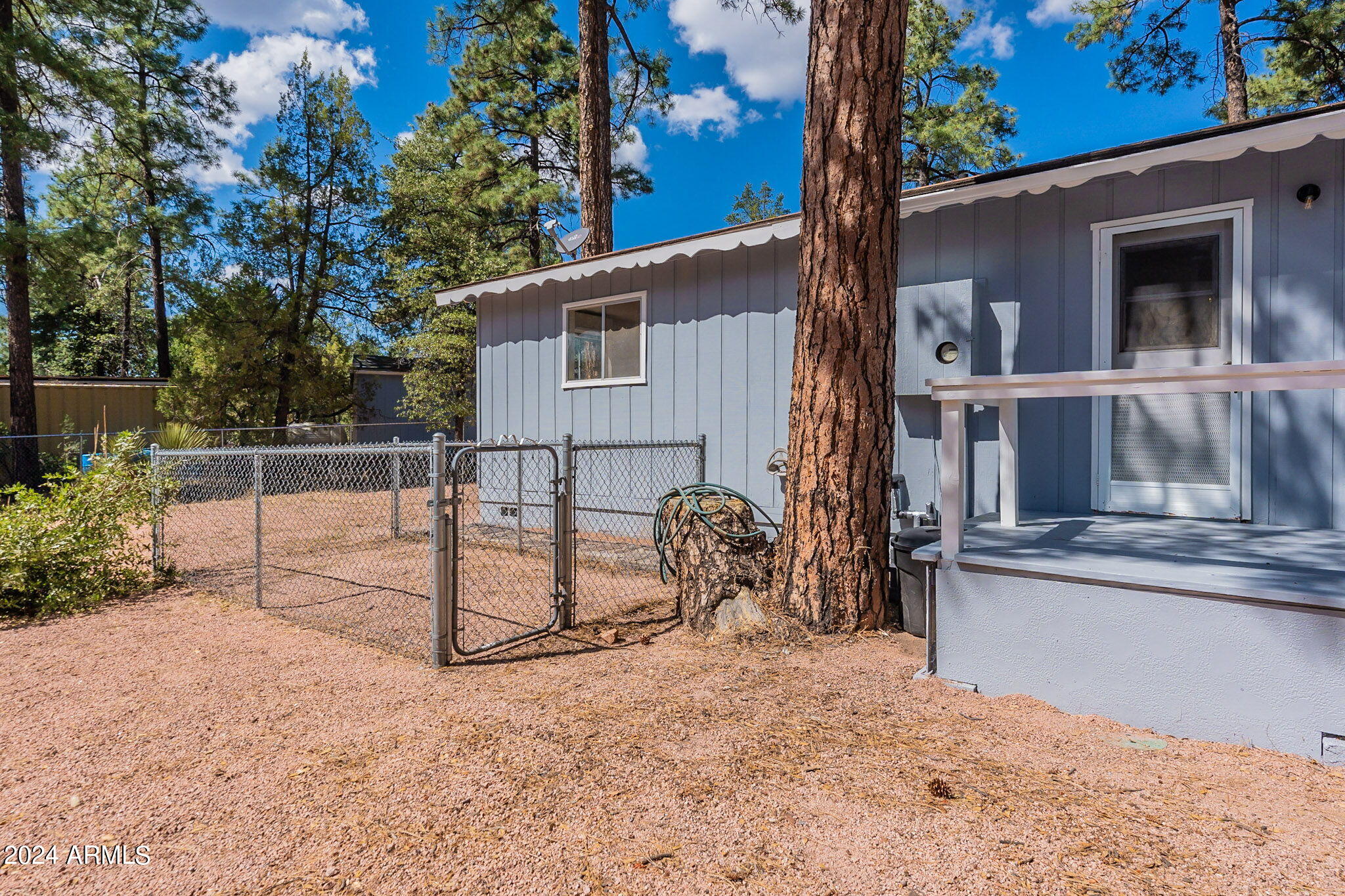 806 N PONDEROSA Circle