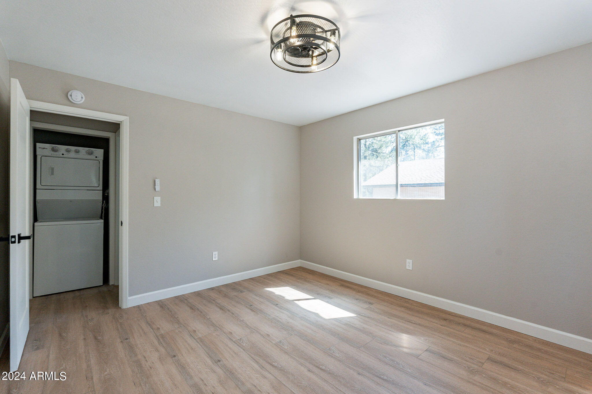 806 N PONDEROSA Circle