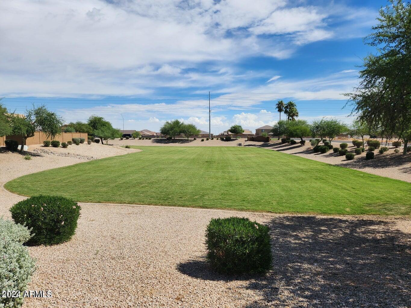 1410 E AVENIDA ISABELA --