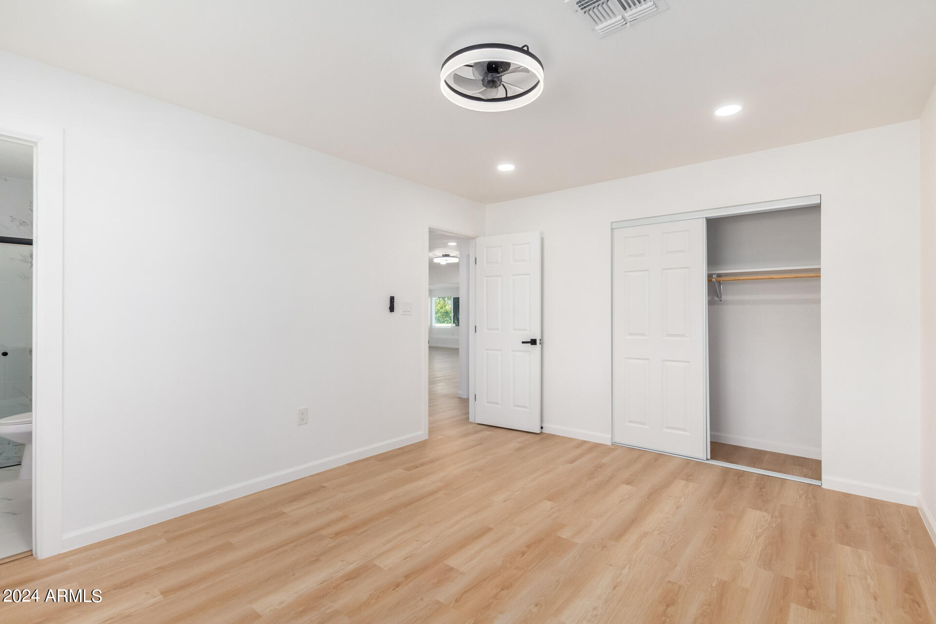 10934 W ABBOTT Avenue