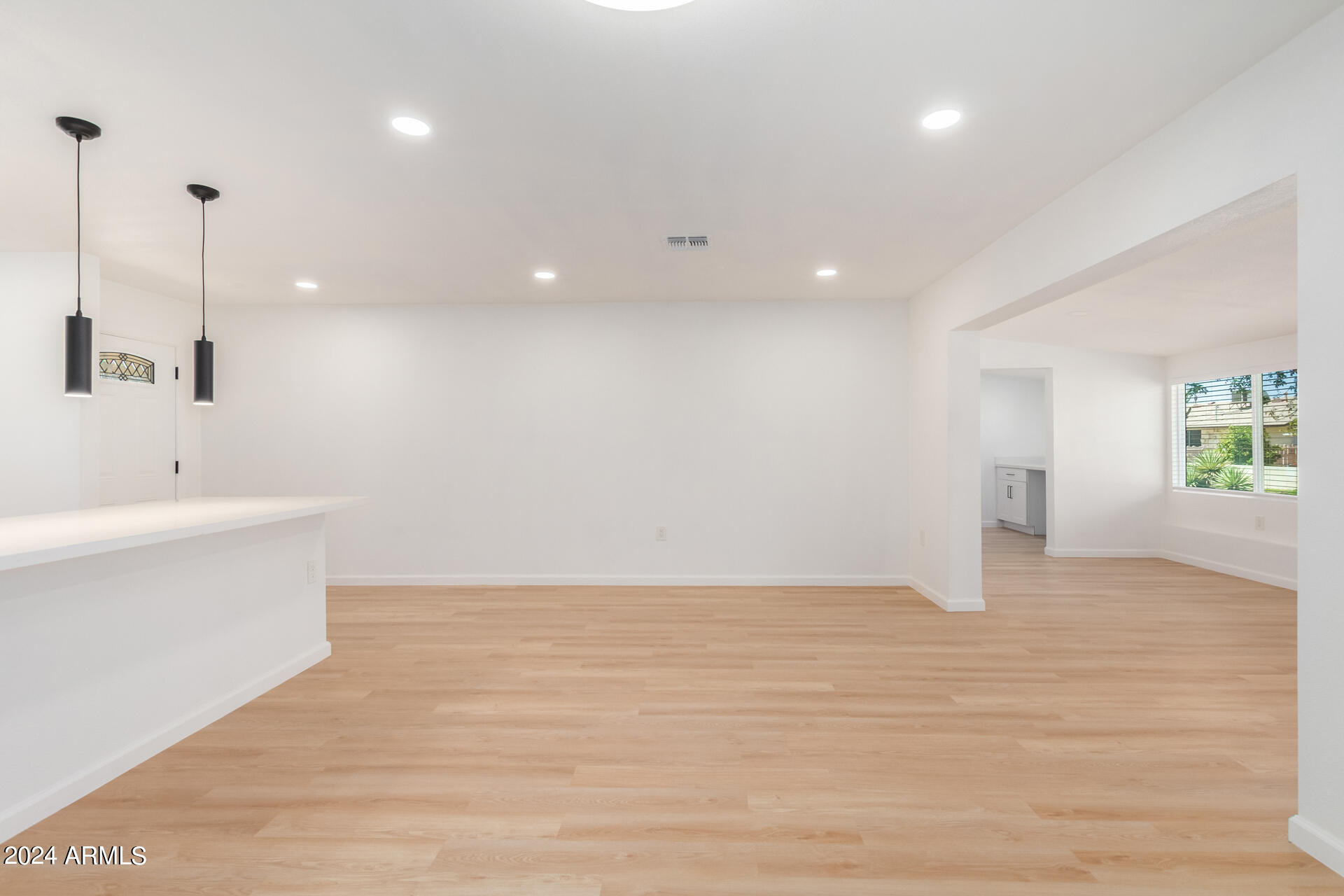 10934 W ABBOTT Avenue