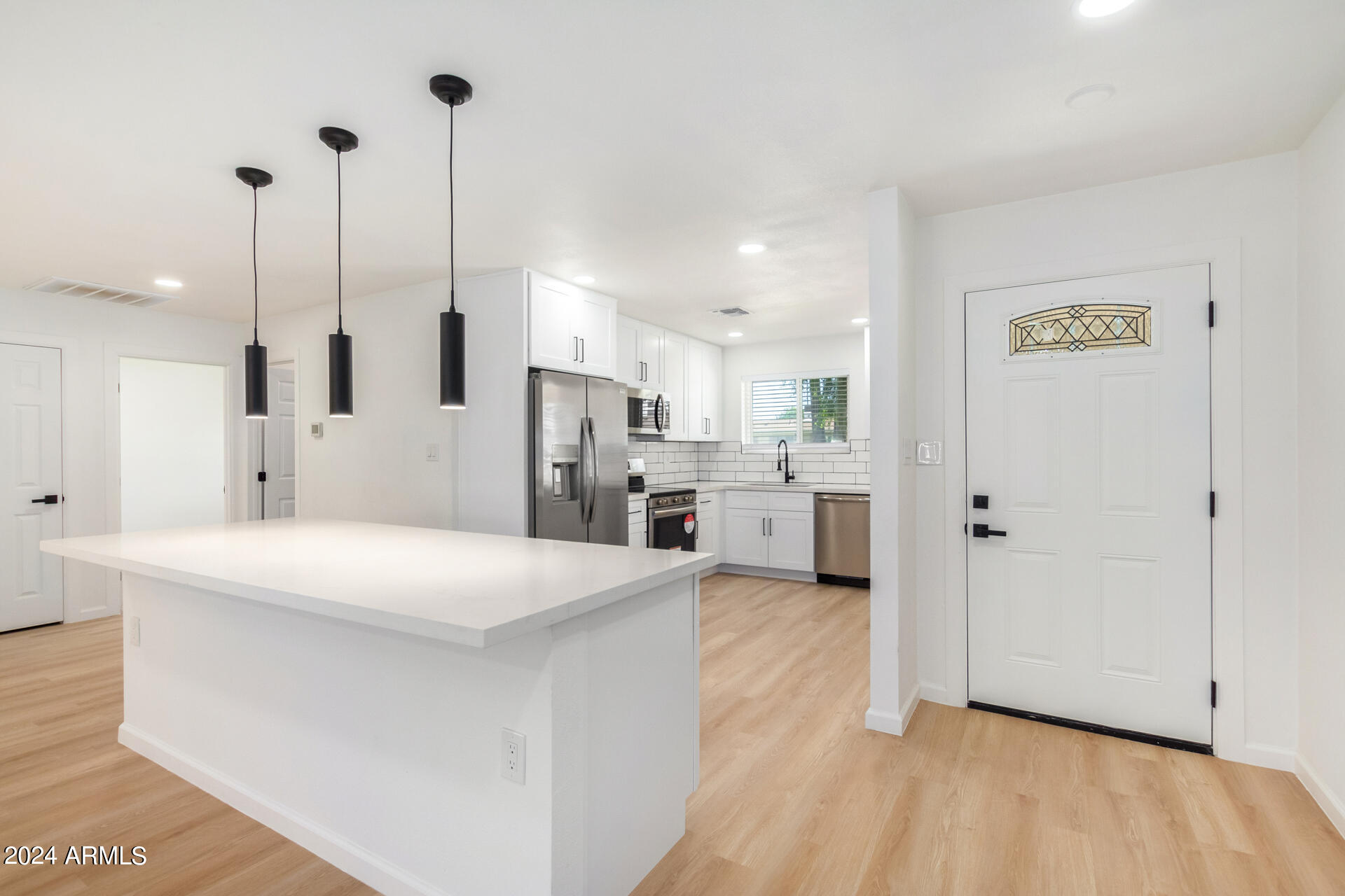 10934 W ABBOTT Avenue