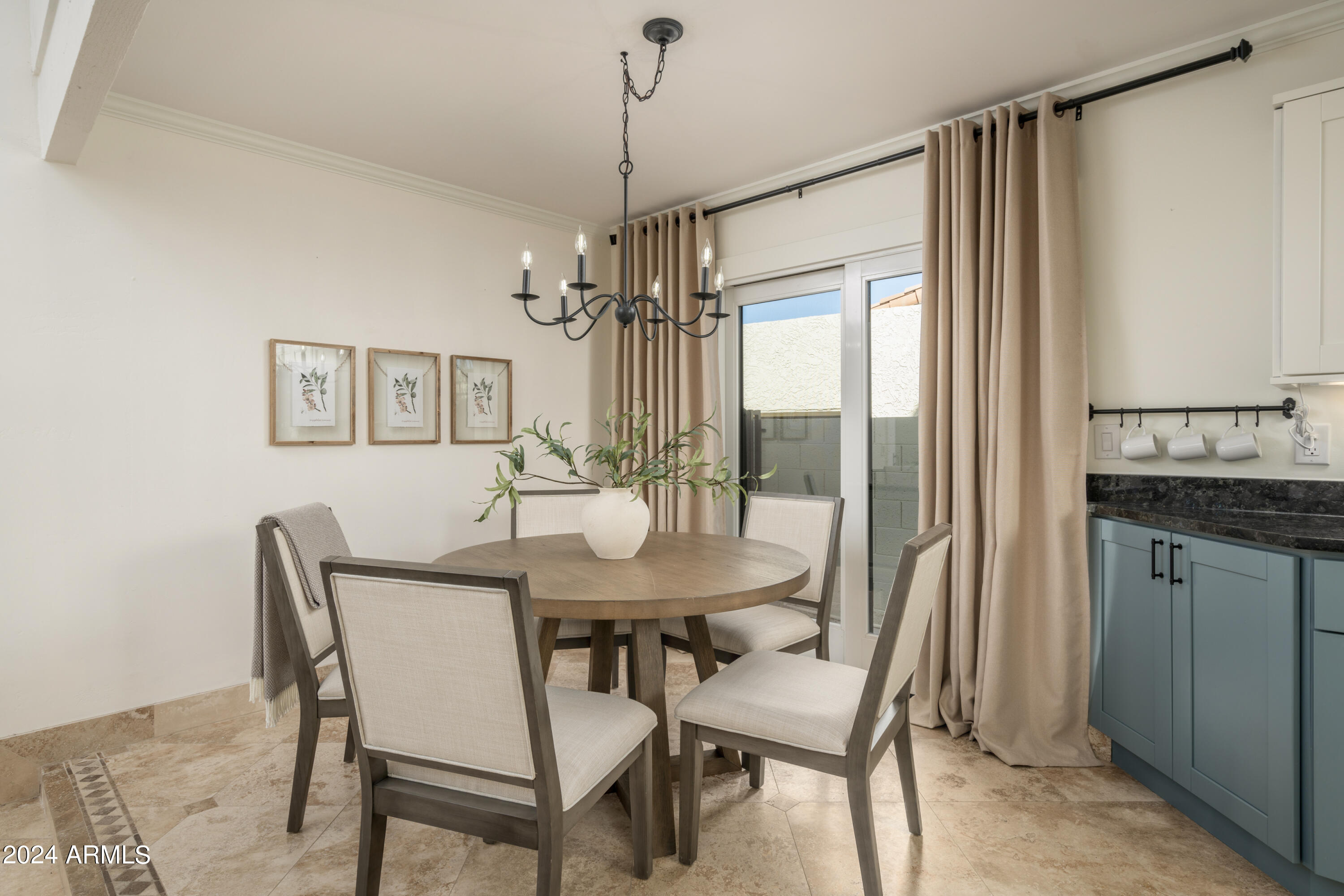 4710 E WINSTON Drive