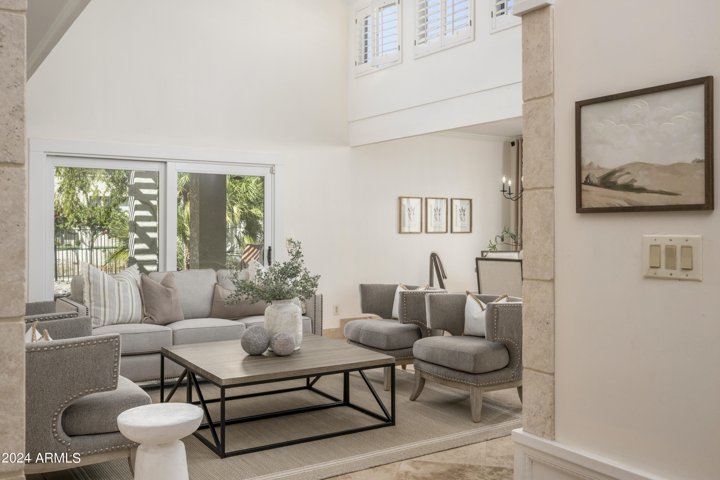 4710 E WINSTON Drive