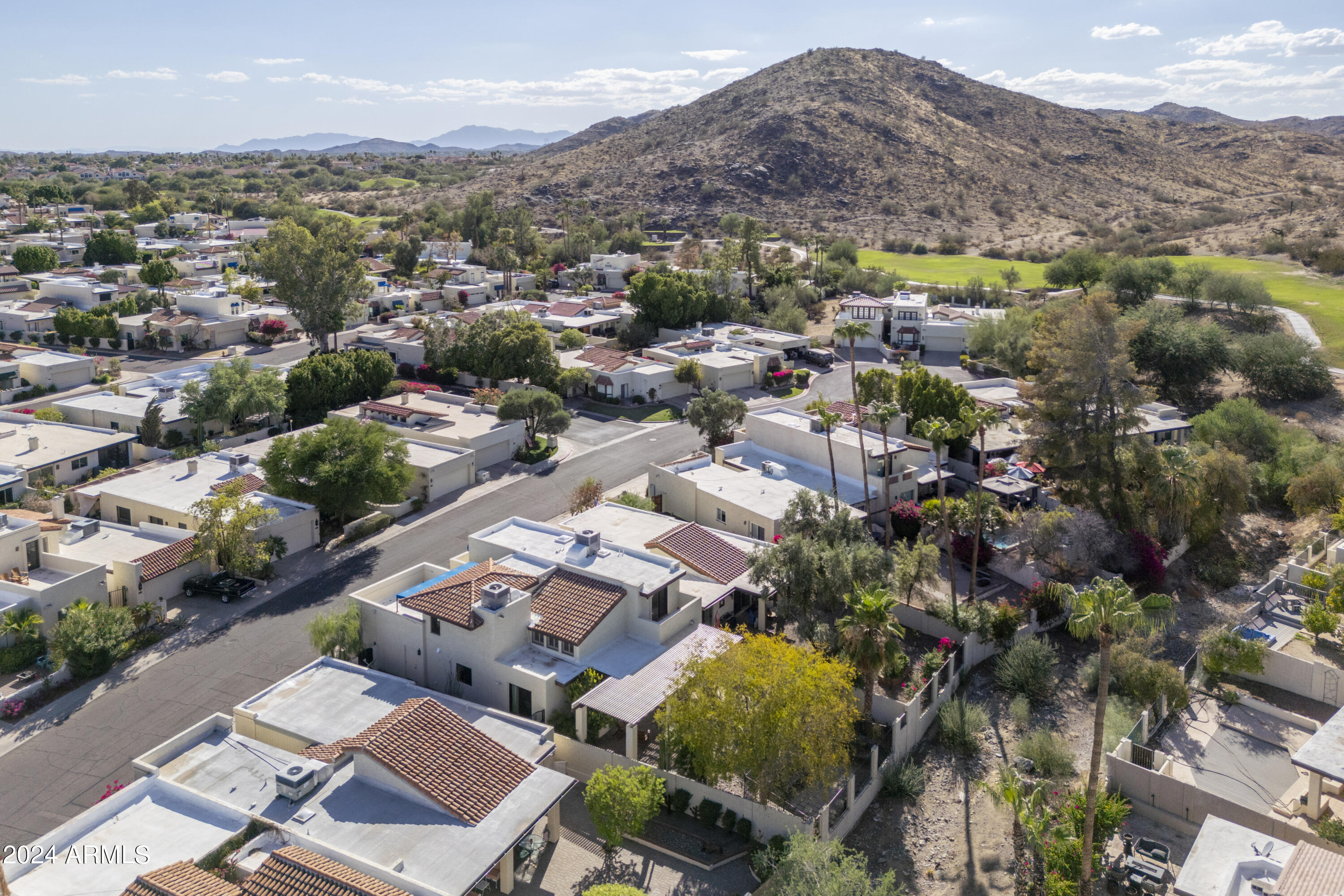 4710 E WINSTON Drive