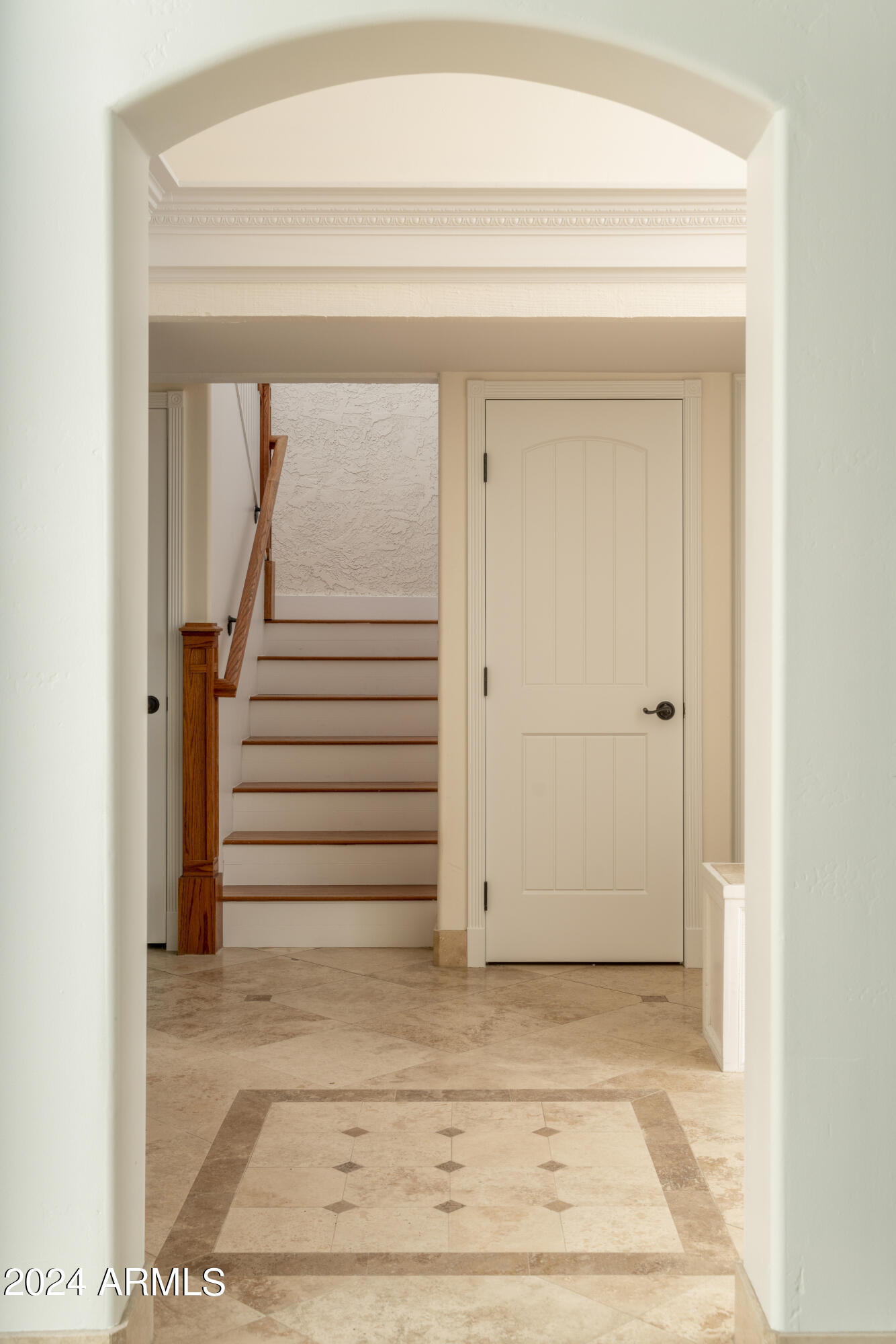 4710 E WINSTON Drive