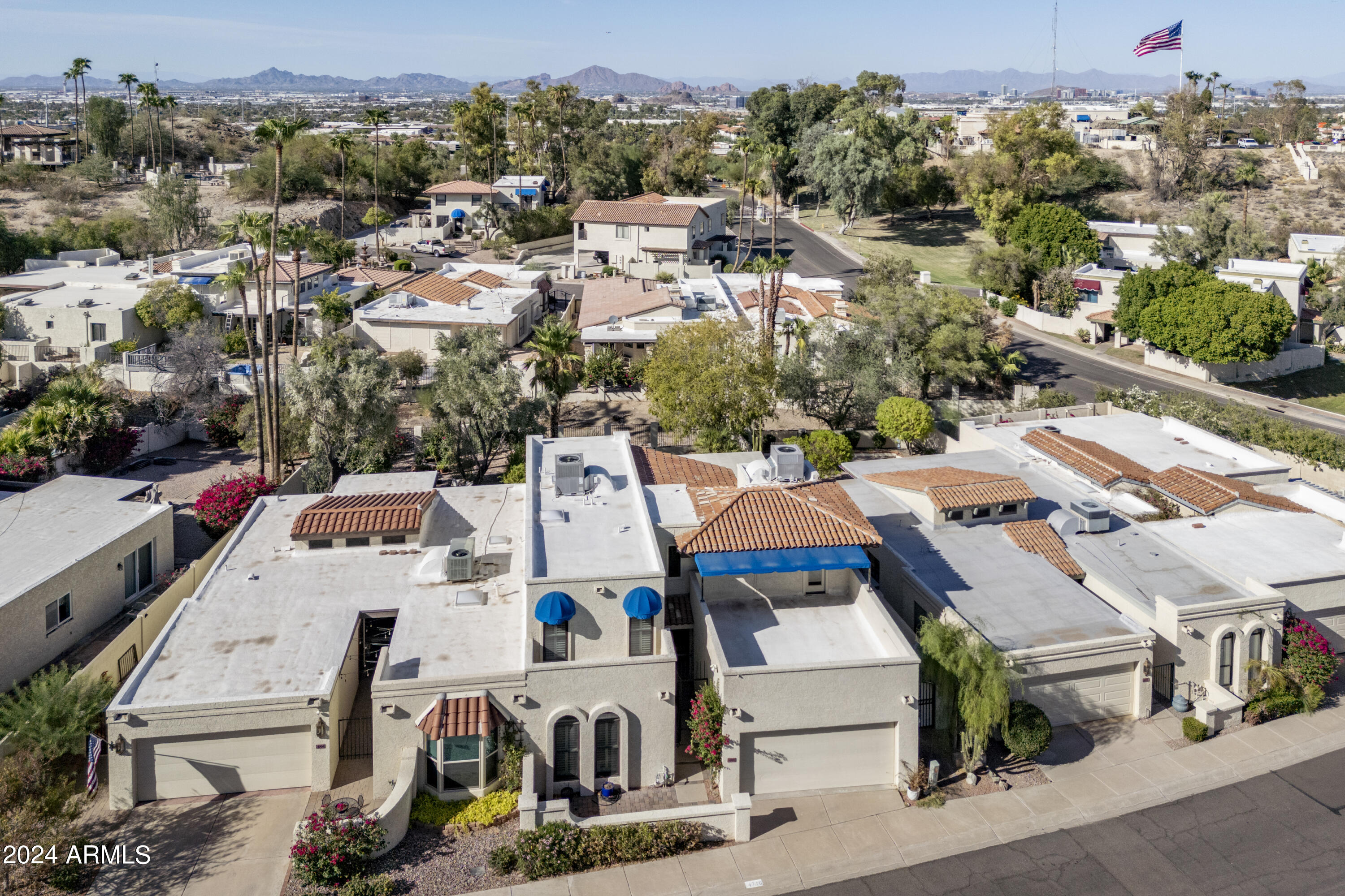 4710 E WINSTON Drive