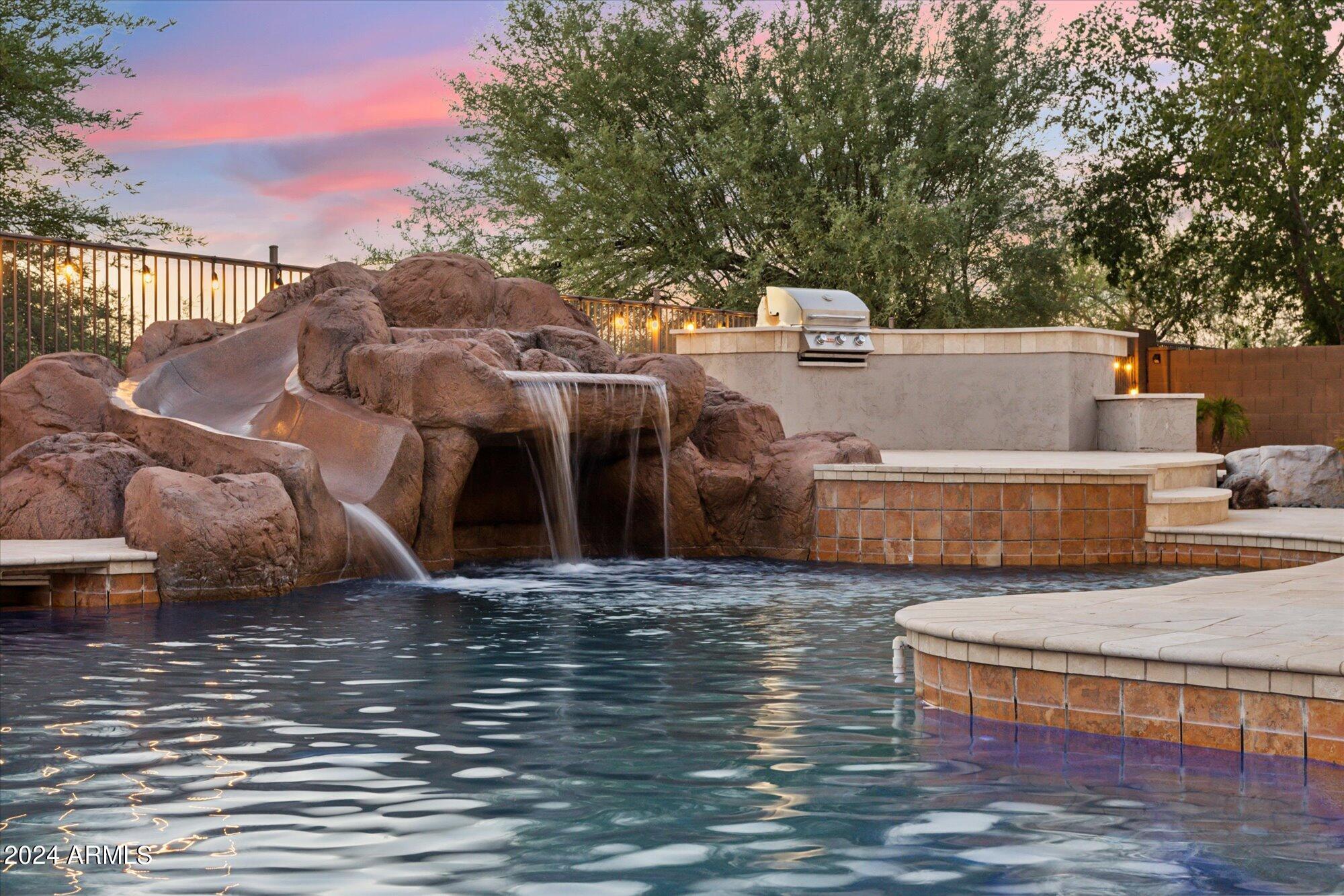 2910 N PRESIDENTIAL Drive