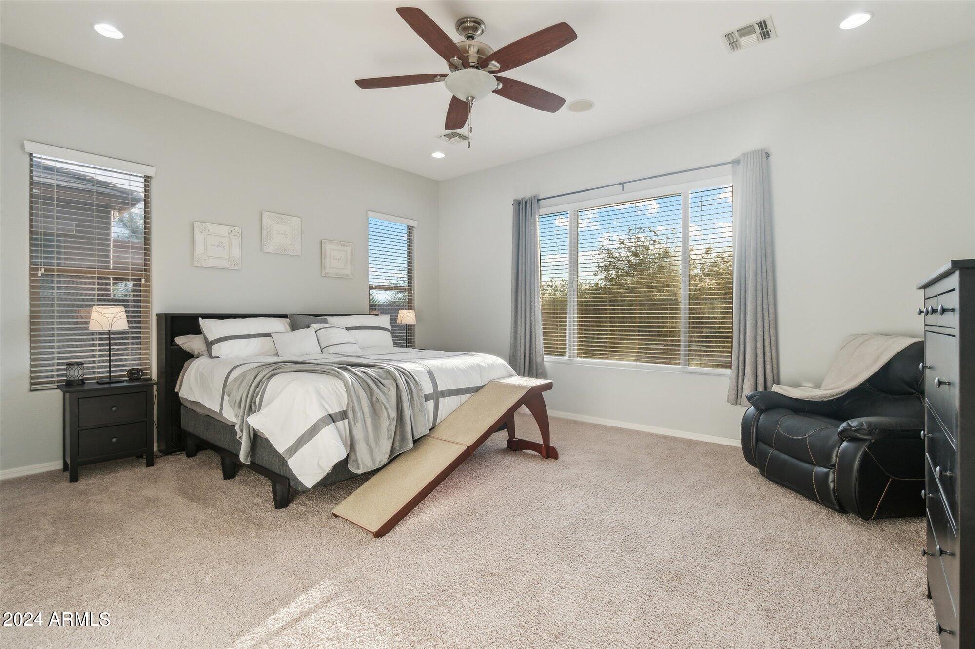 2910 N PRESIDENTIAL Drive