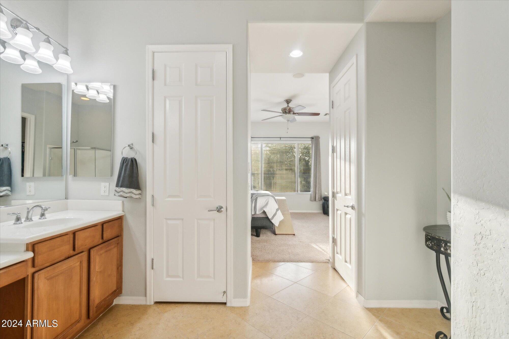 2910 N PRESIDENTIAL Drive