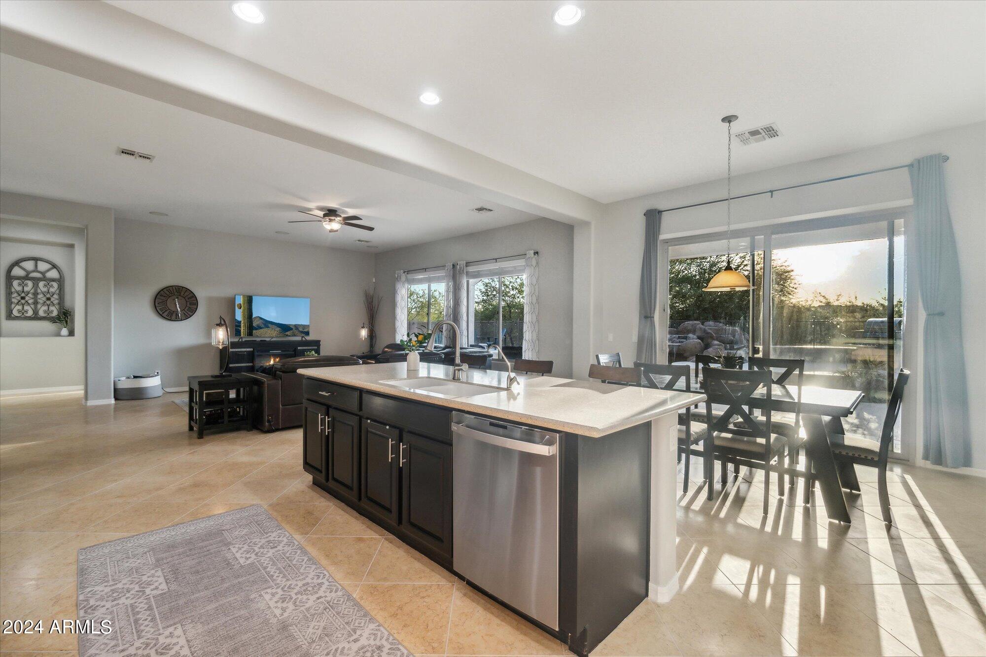 2910 N PRESIDENTIAL Drive