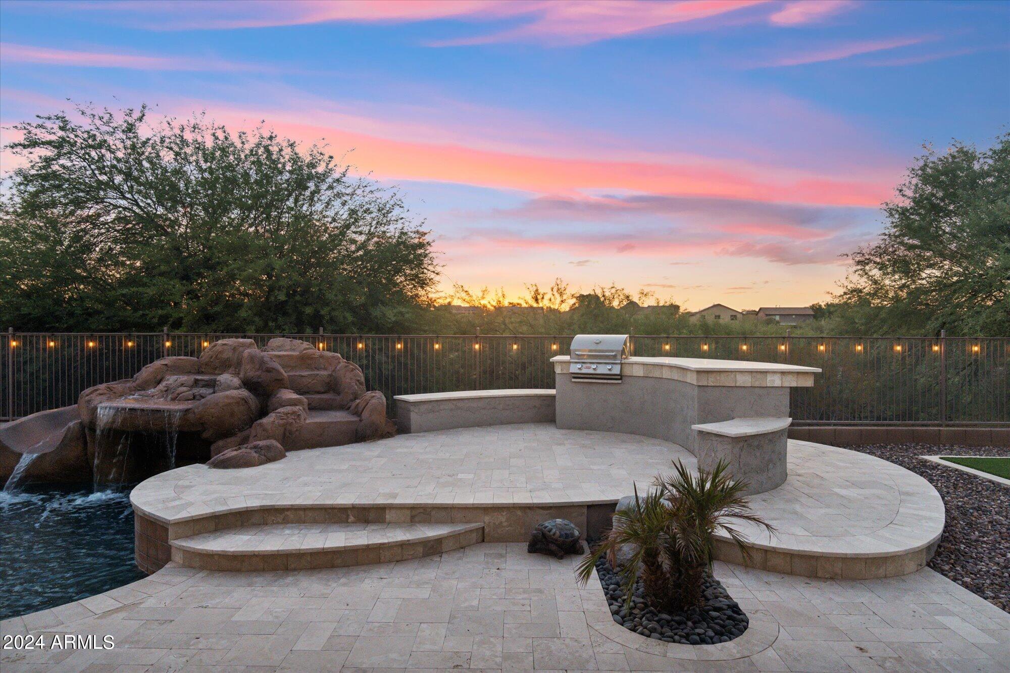 2910 N PRESIDENTIAL Drive