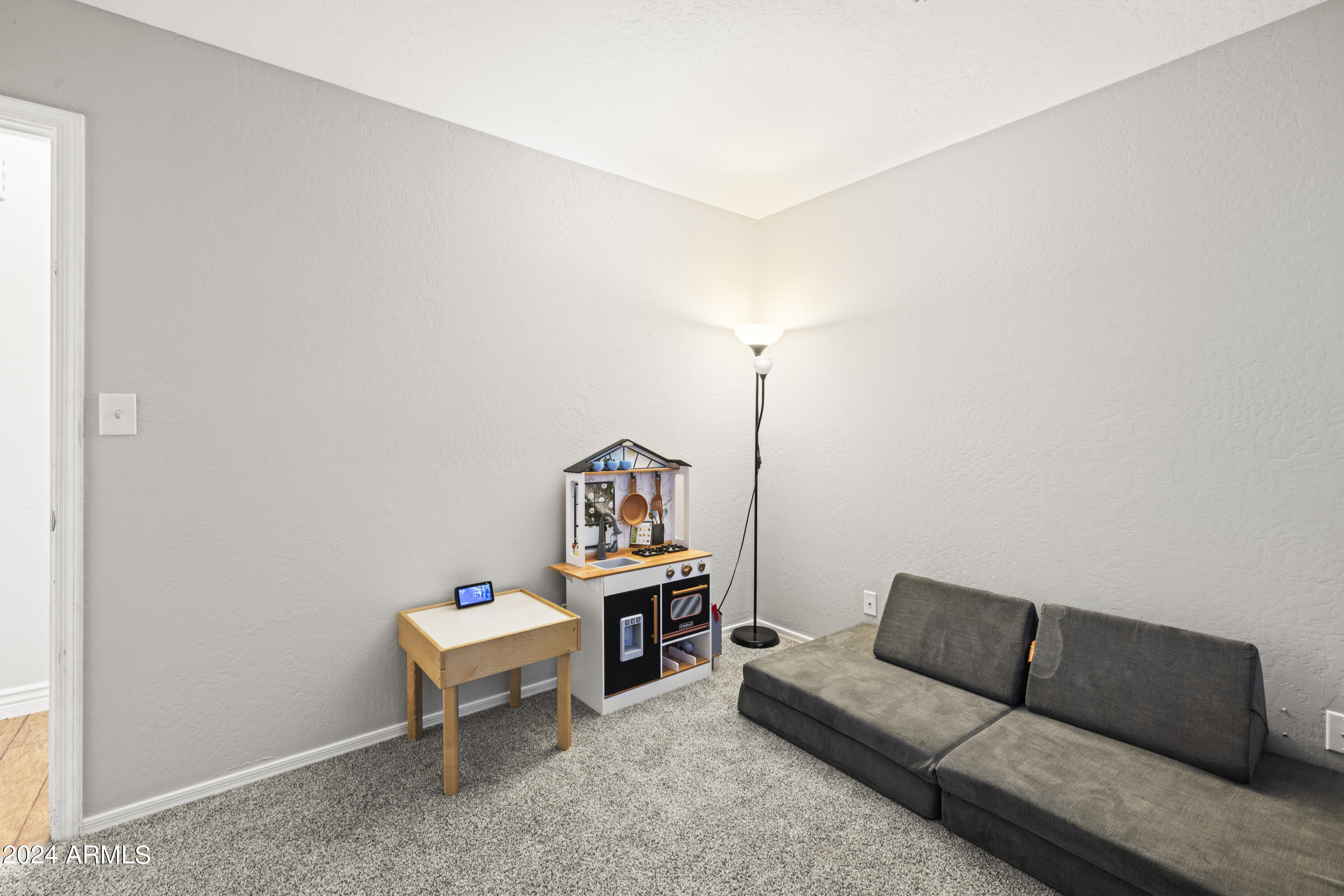 406 E GLENHAVEN Drive