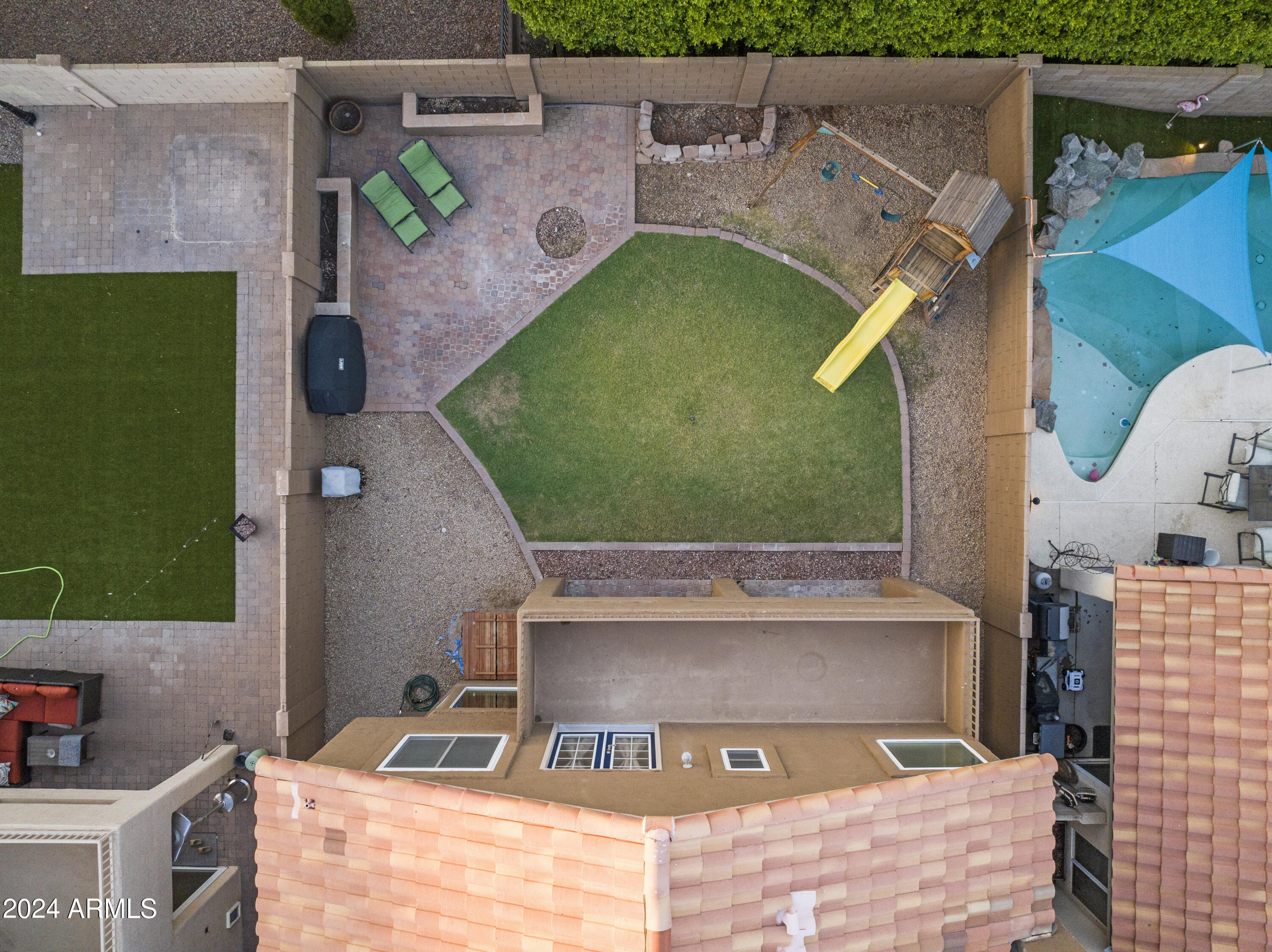 406 E GLENHAVEN Drive