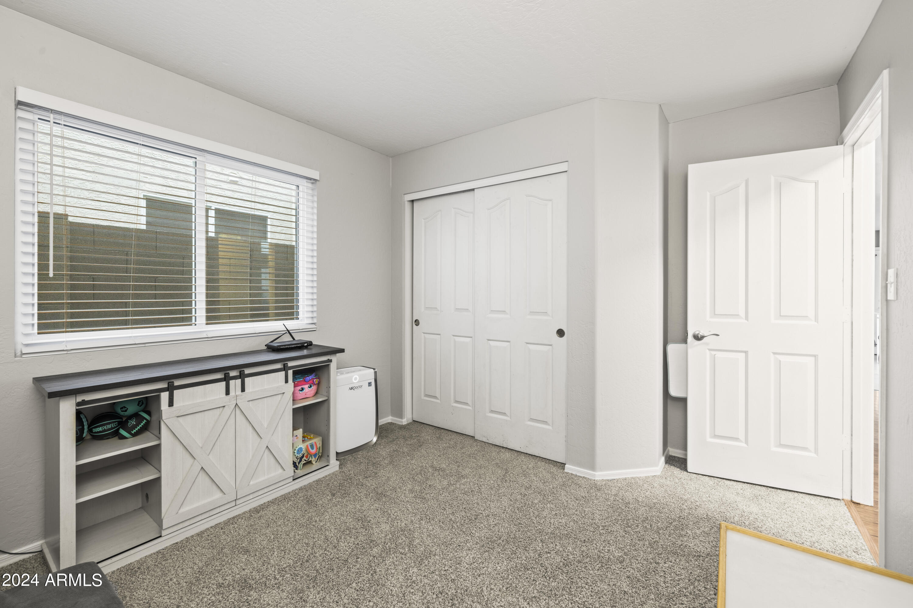 406 E GLENHAVEN Drive