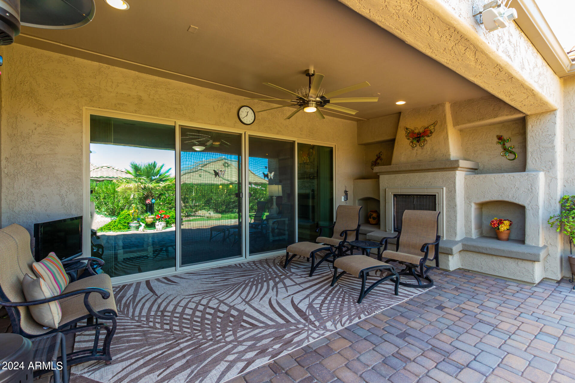 7136 W NOBLE PRAIRIE Way