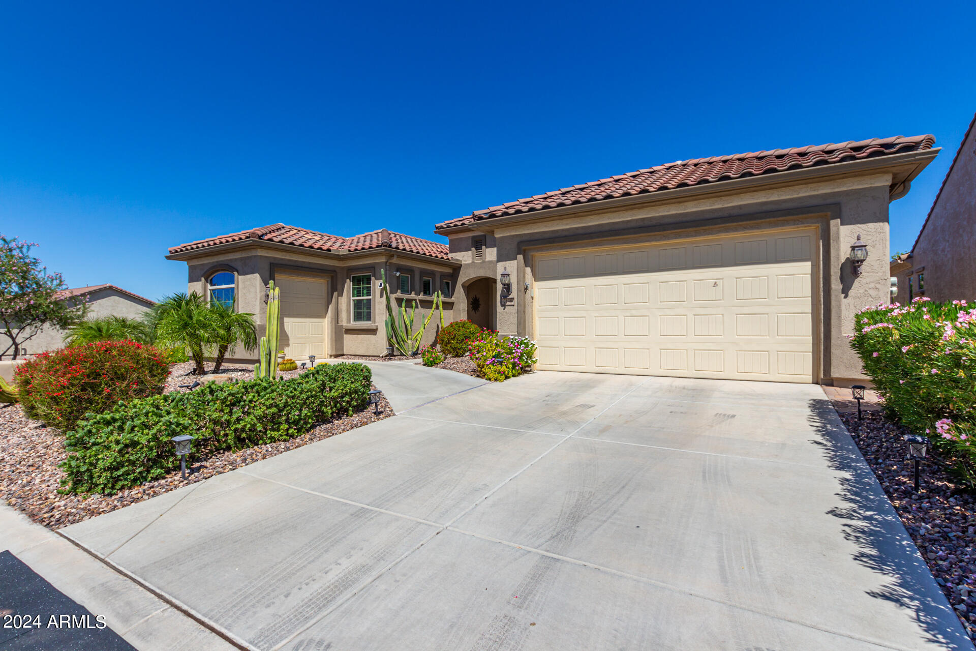 7136 W NOBLE PRAIRIE Way