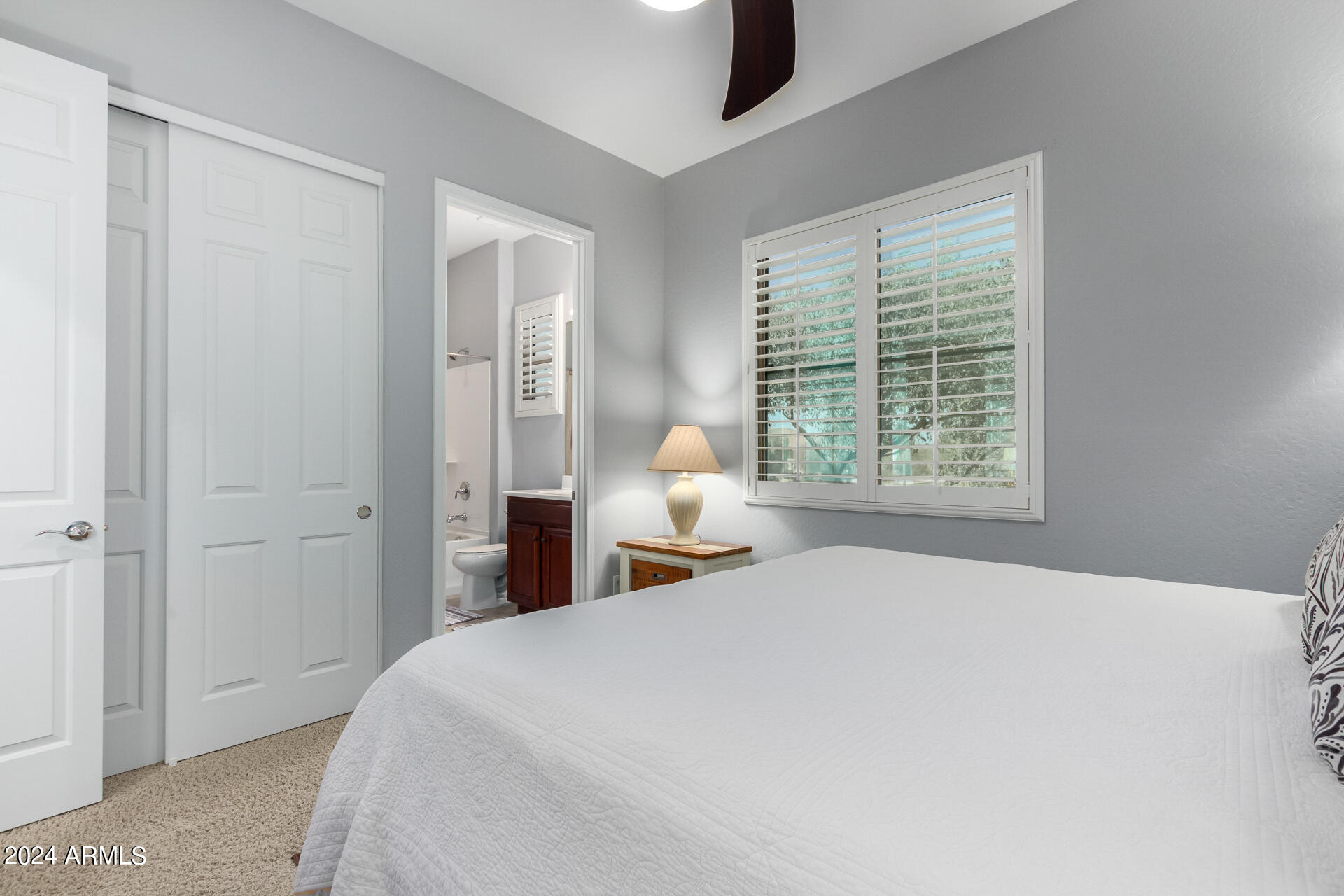 7136 W NOBLE PRAIRIE Way