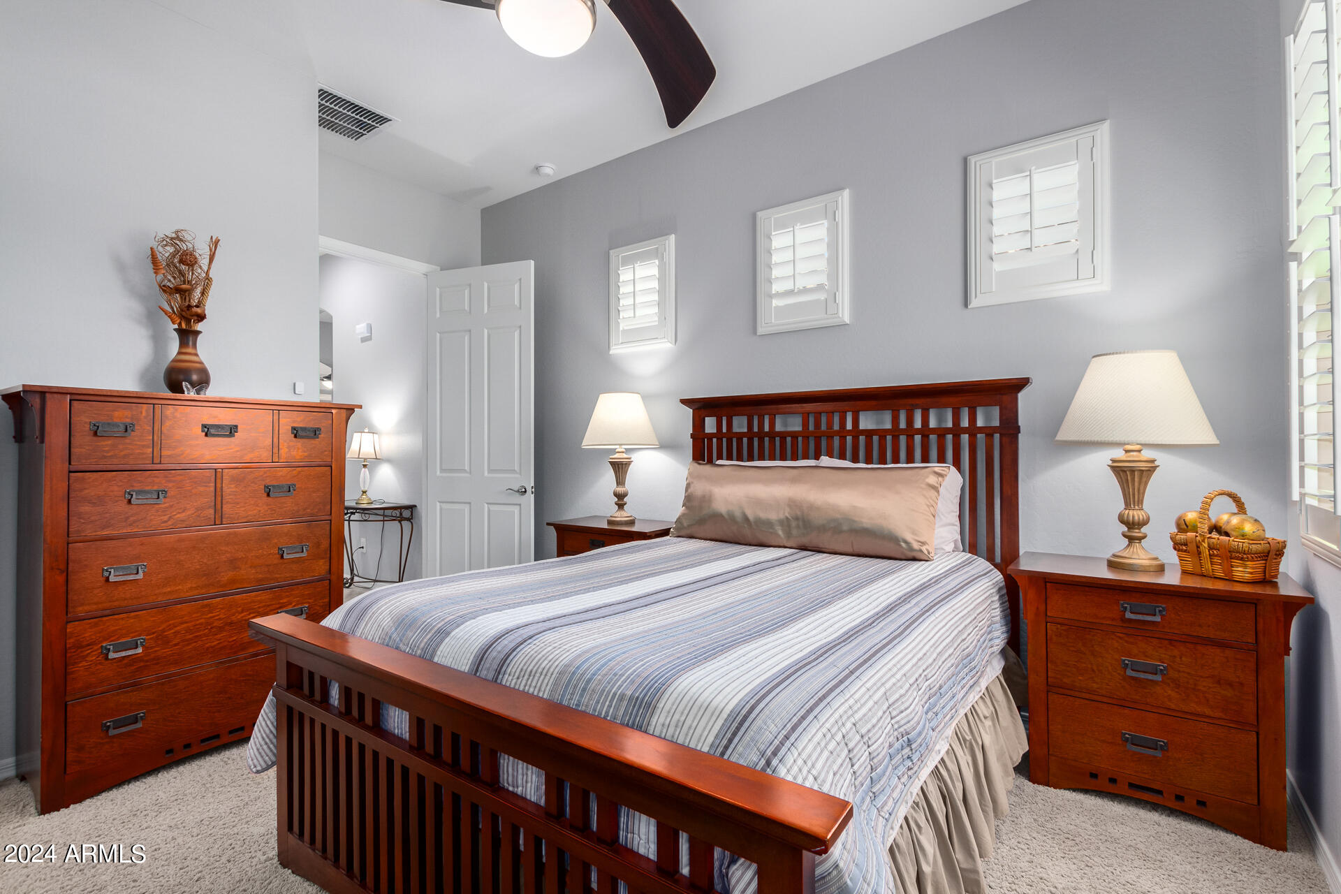 7136 W NOBLE PRAIRIE Way