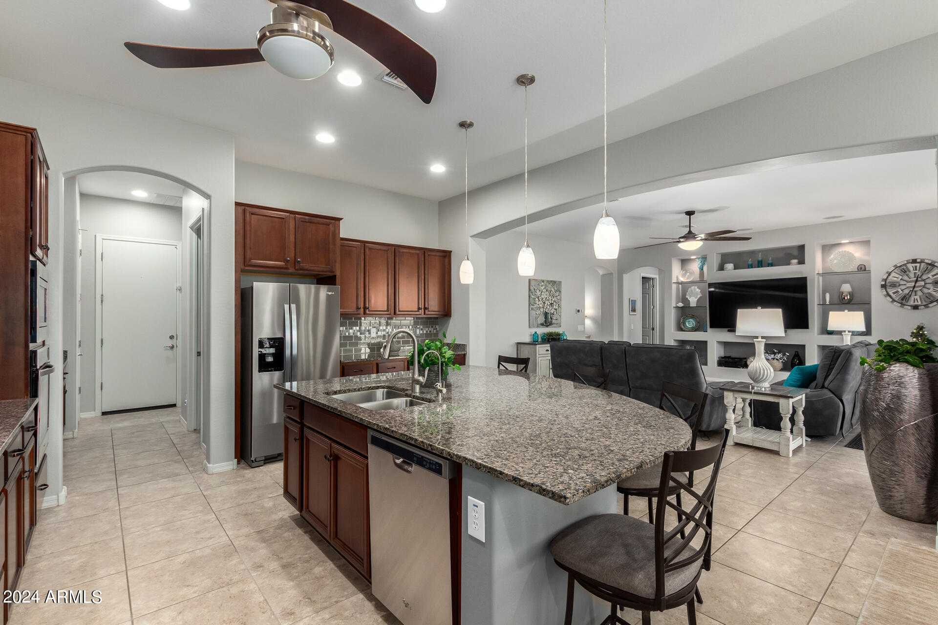 7136 W NOBLE PRAIRIE Way