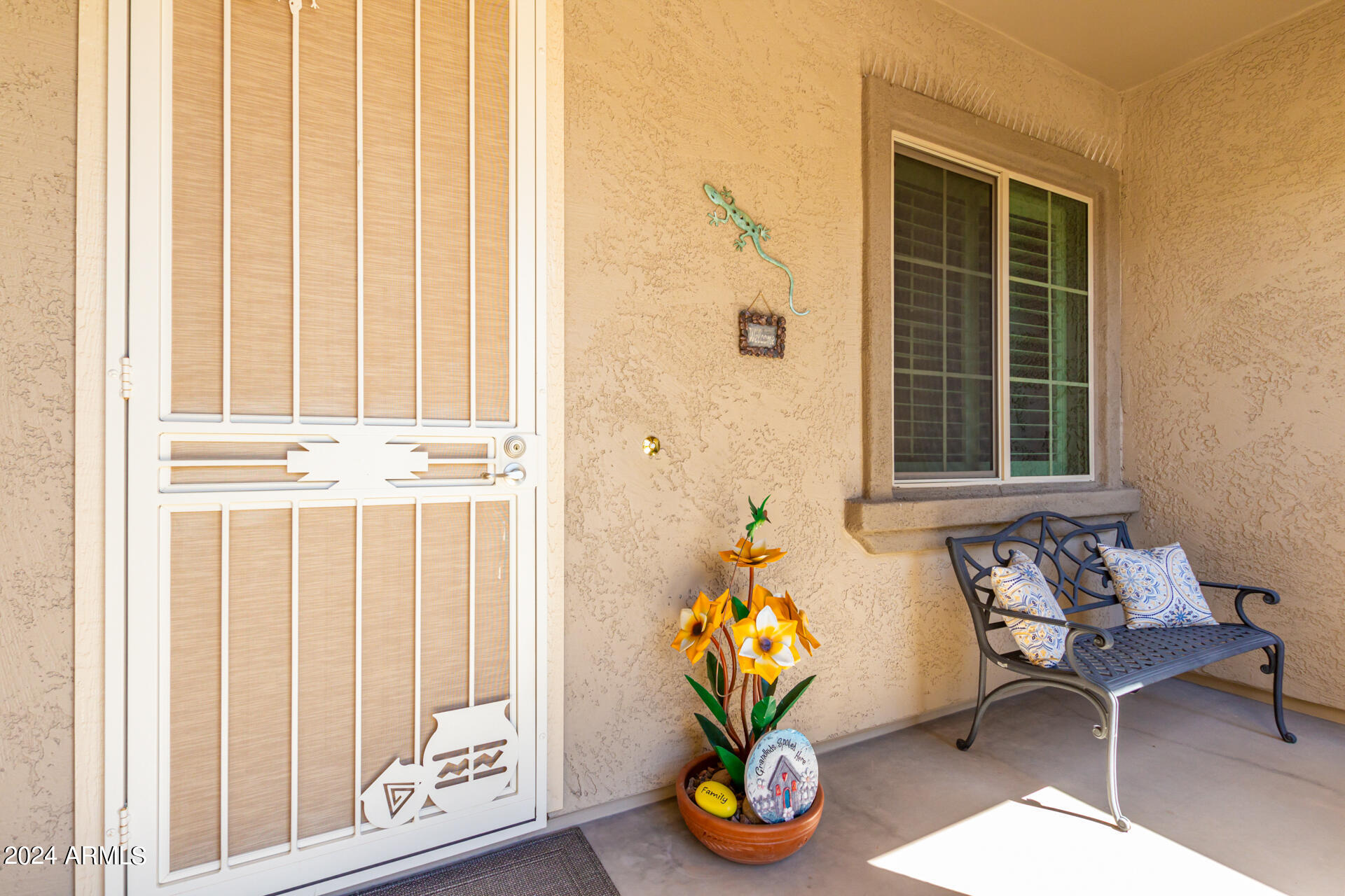 7136 W NOBLE PRAIRIE Way