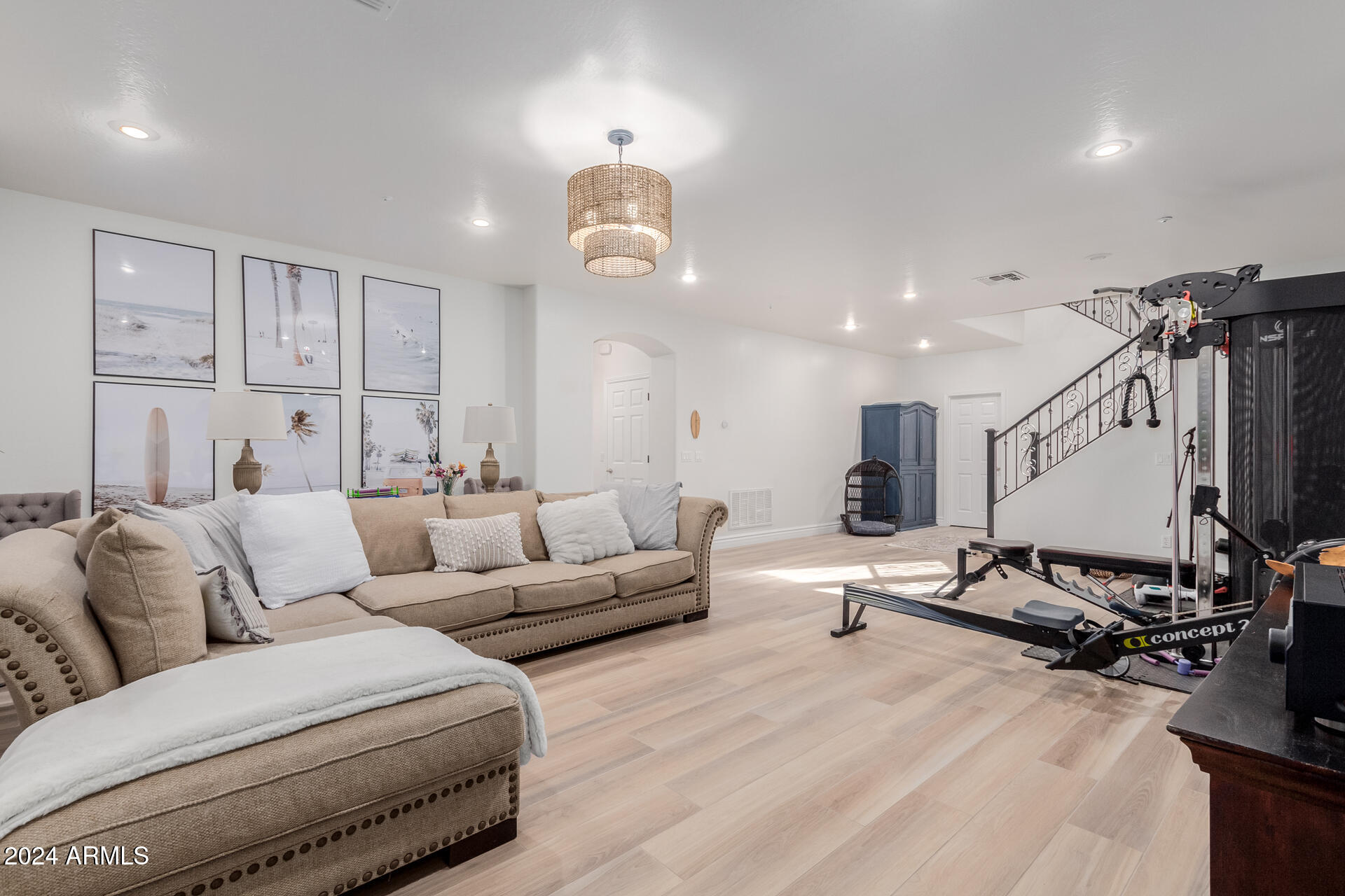 3304 E Birchwood Place