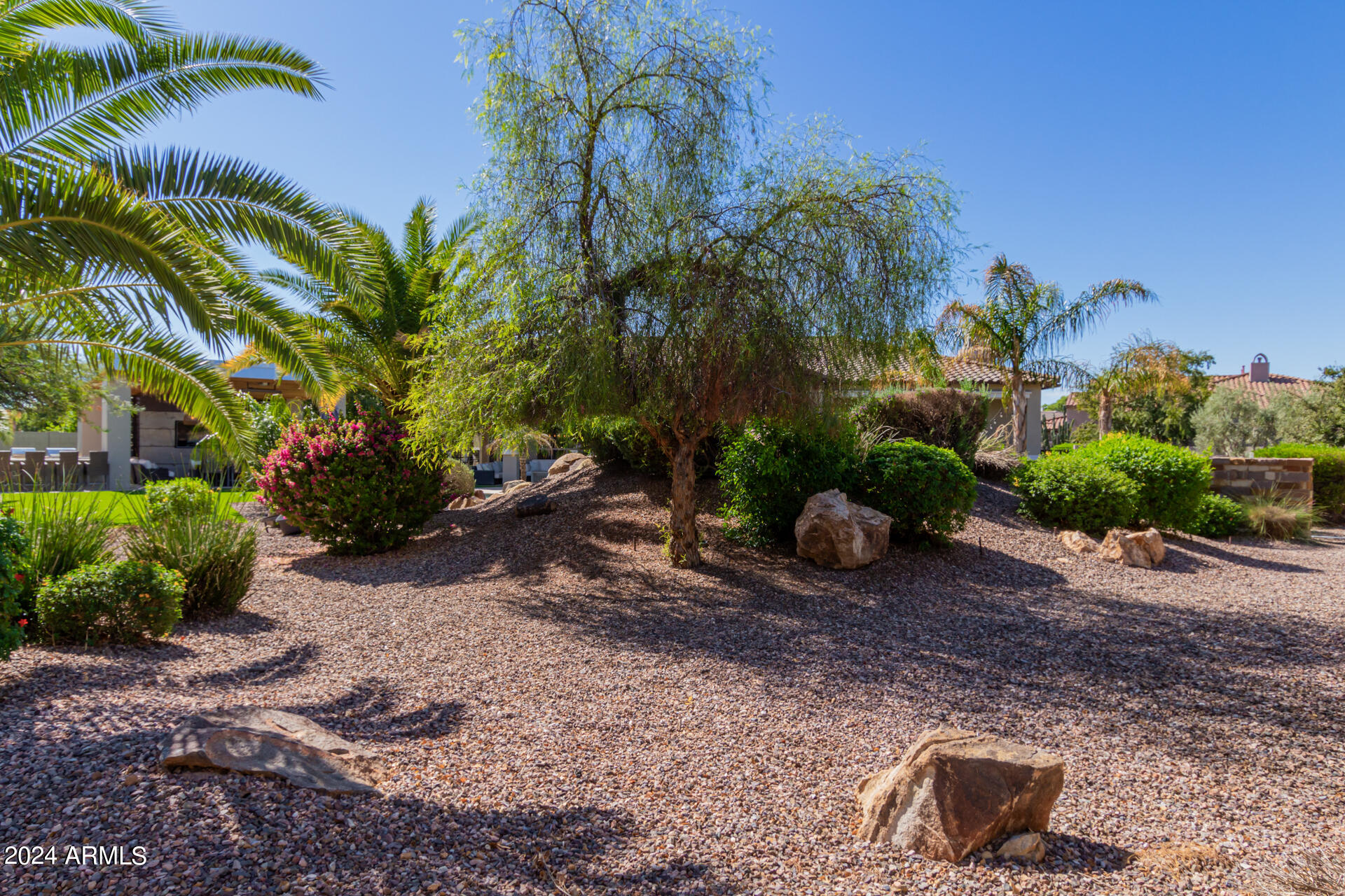 3304 E Birchwood Place