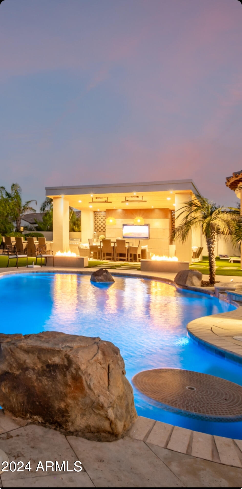 3304 E Birchwood Place