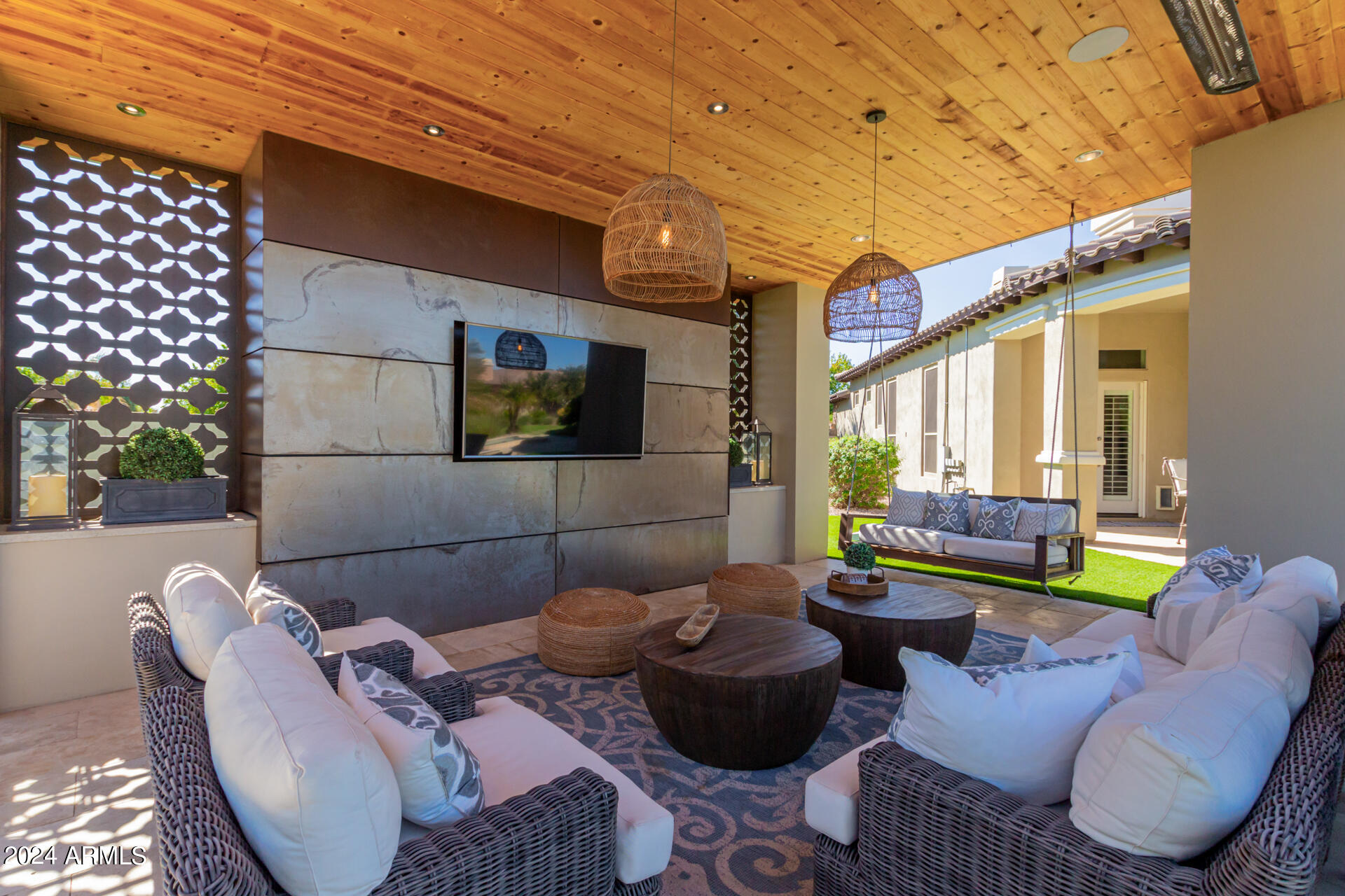 3304 E Birchwood Place