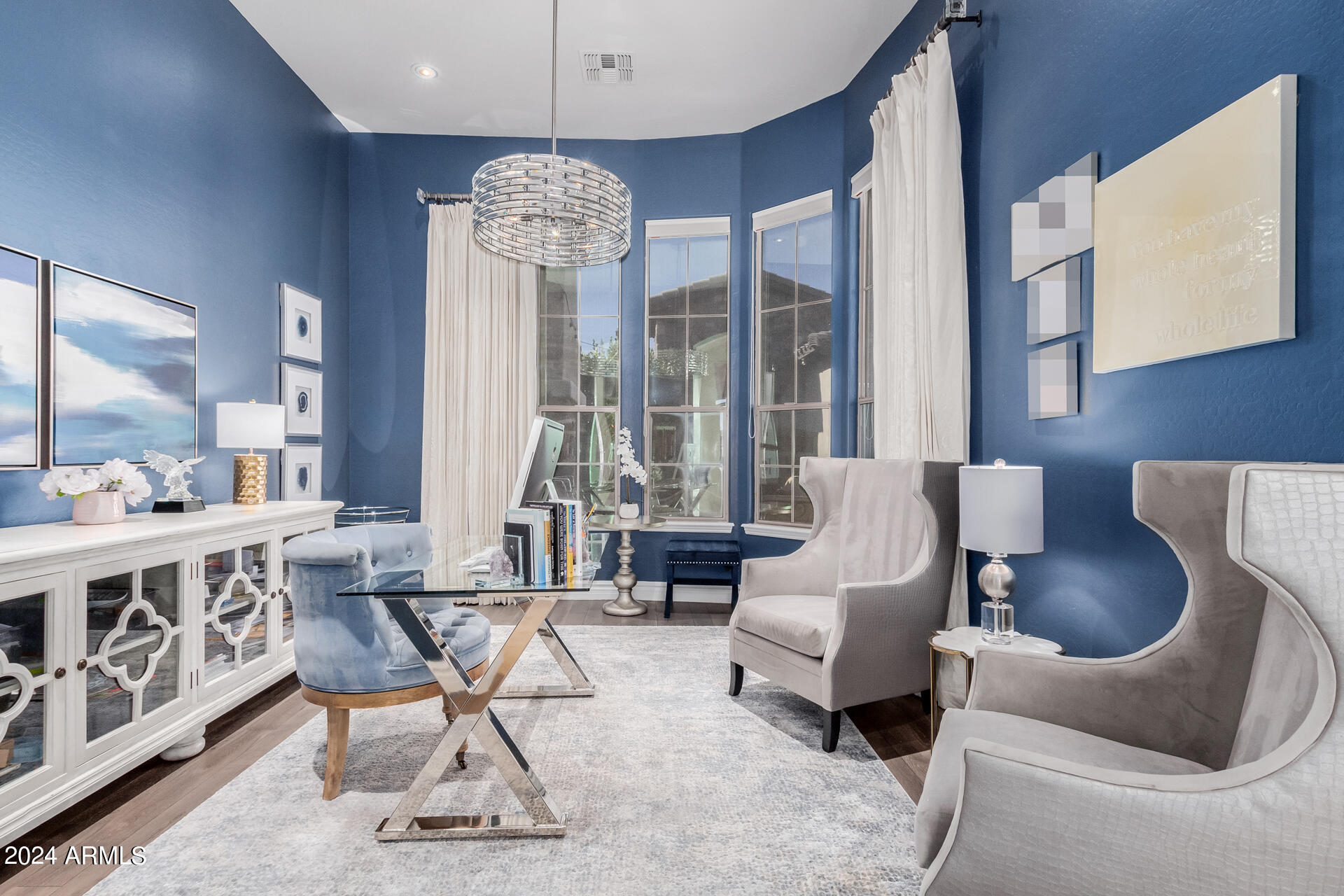 3304 E Birchwood Place