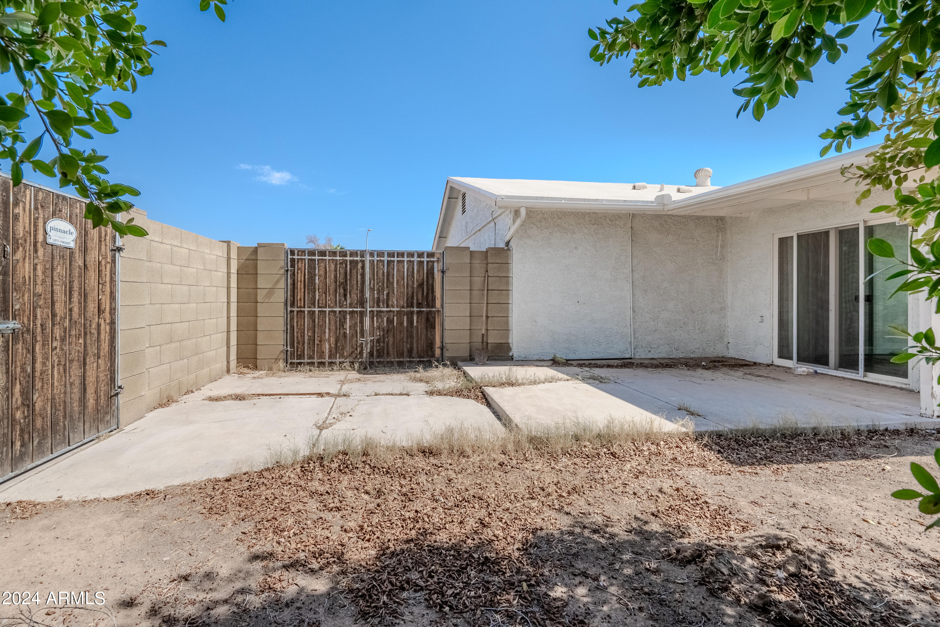 4008 S MITCHELL Drive