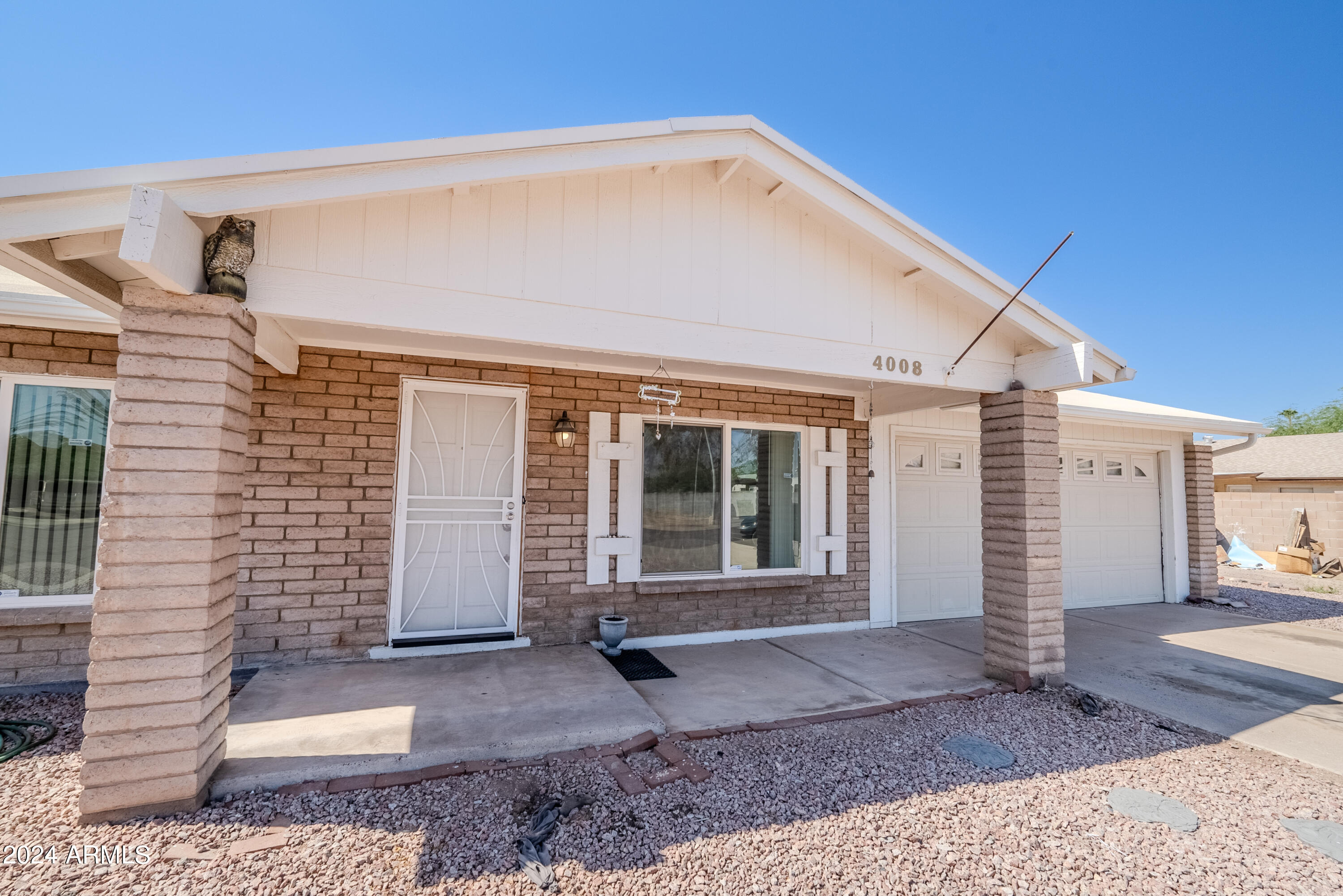 4008 S MITCHELL Drive