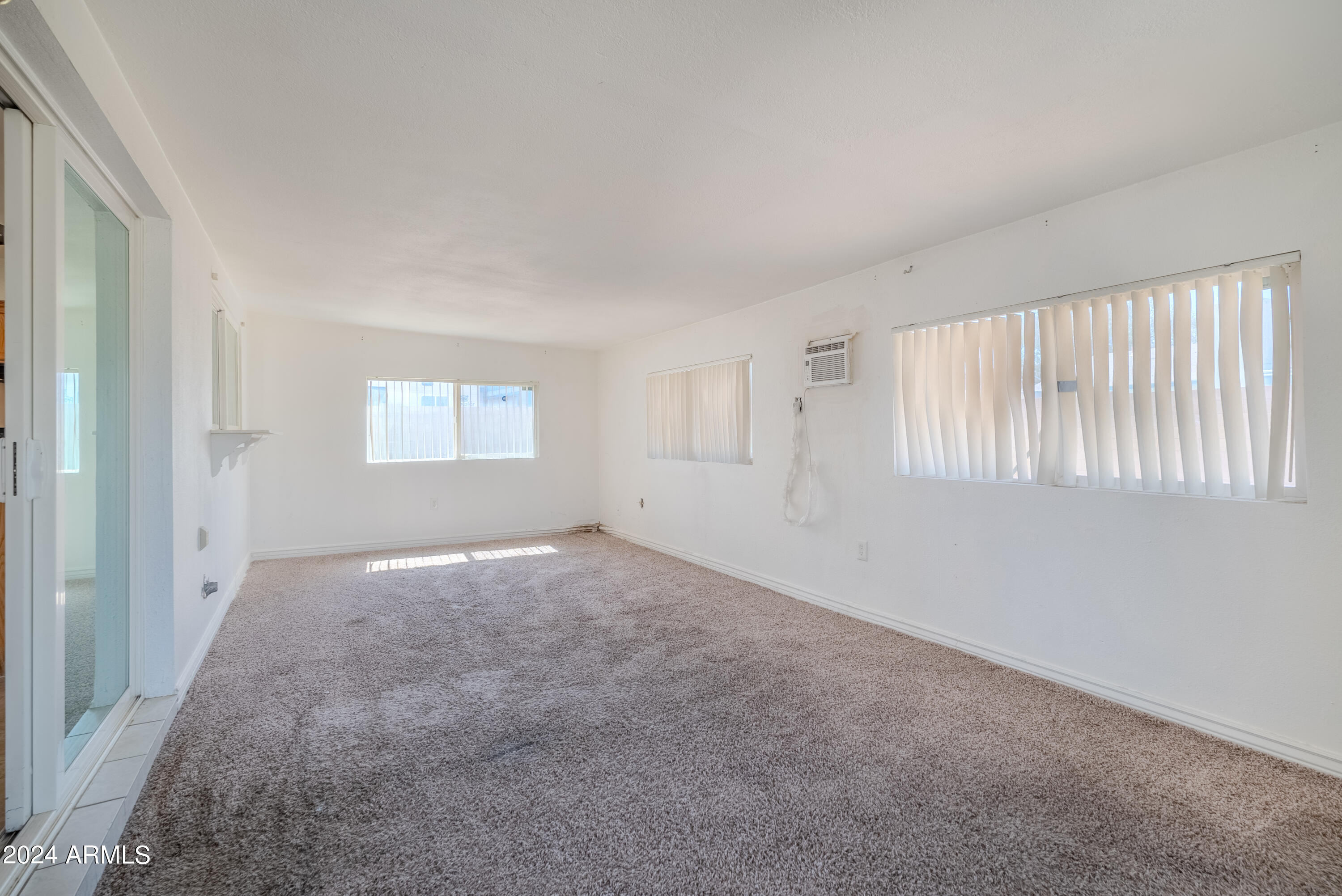 4008 S MITCHELL Drive