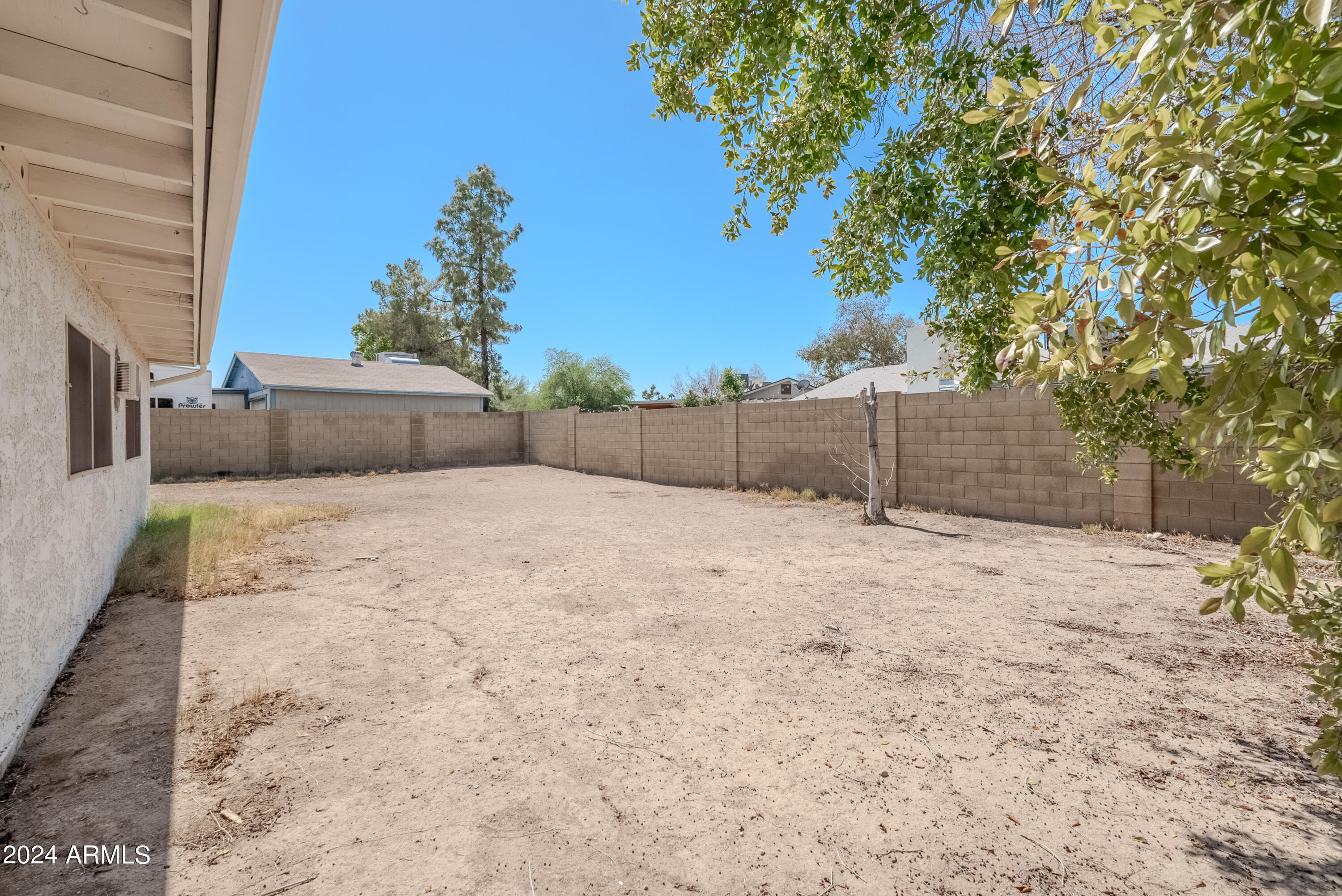 4008 S MITCHELL Drive