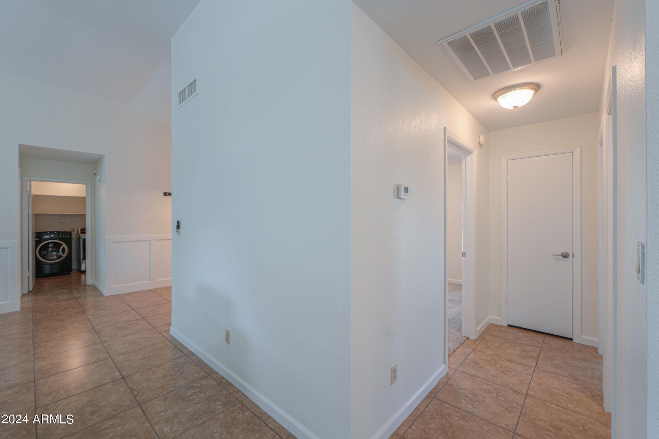 1807 W SHAWNEE Drive