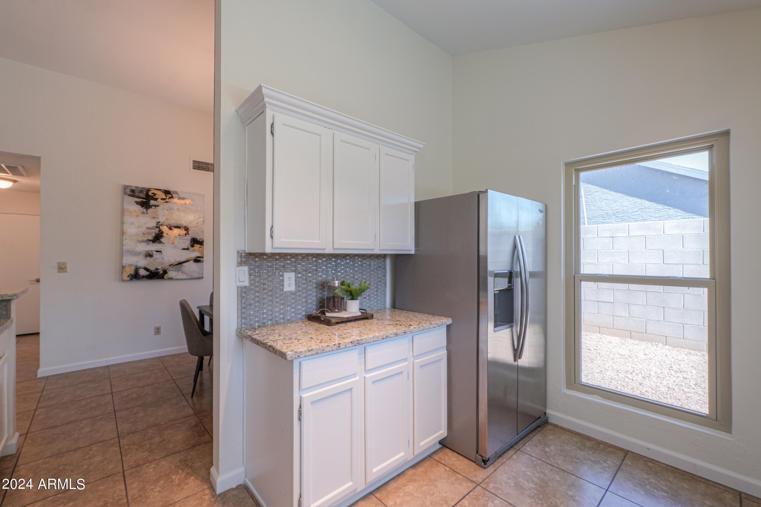 1807 W SHAWNEE Drive