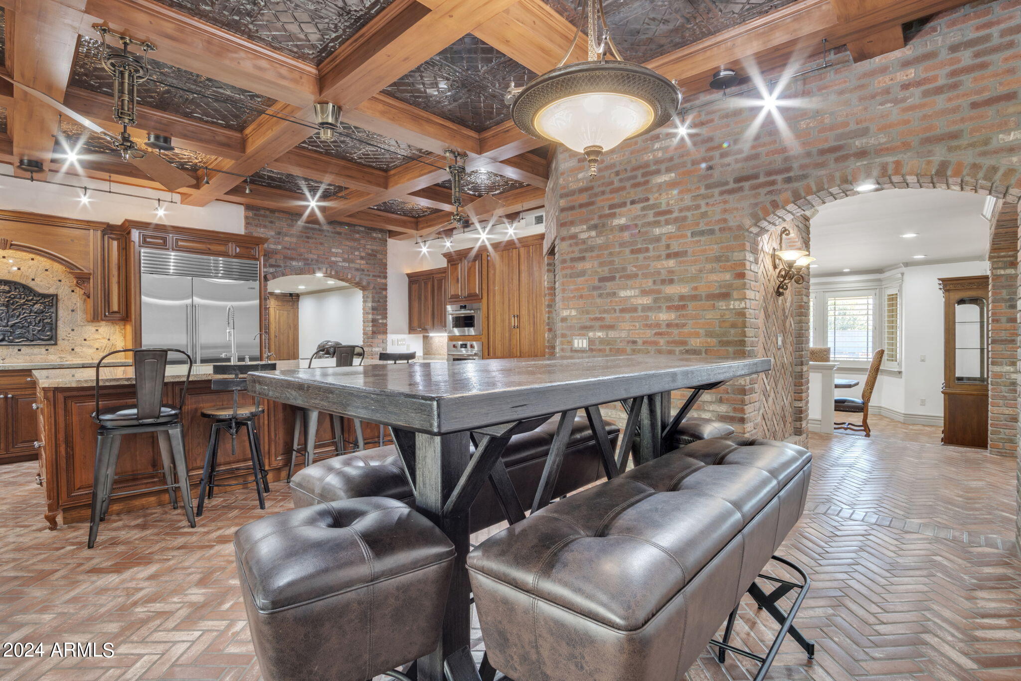 2508 W MESQUITE Street