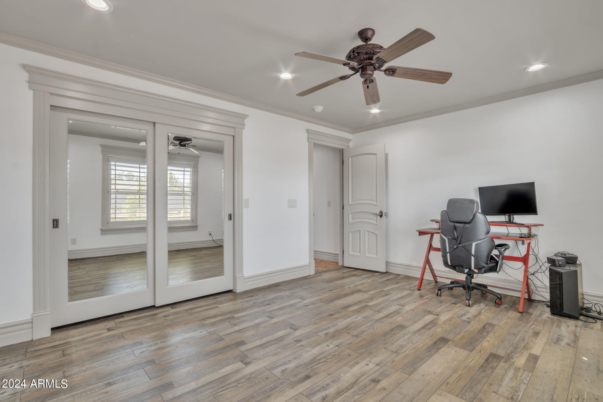 2508 W MESQUITE Street