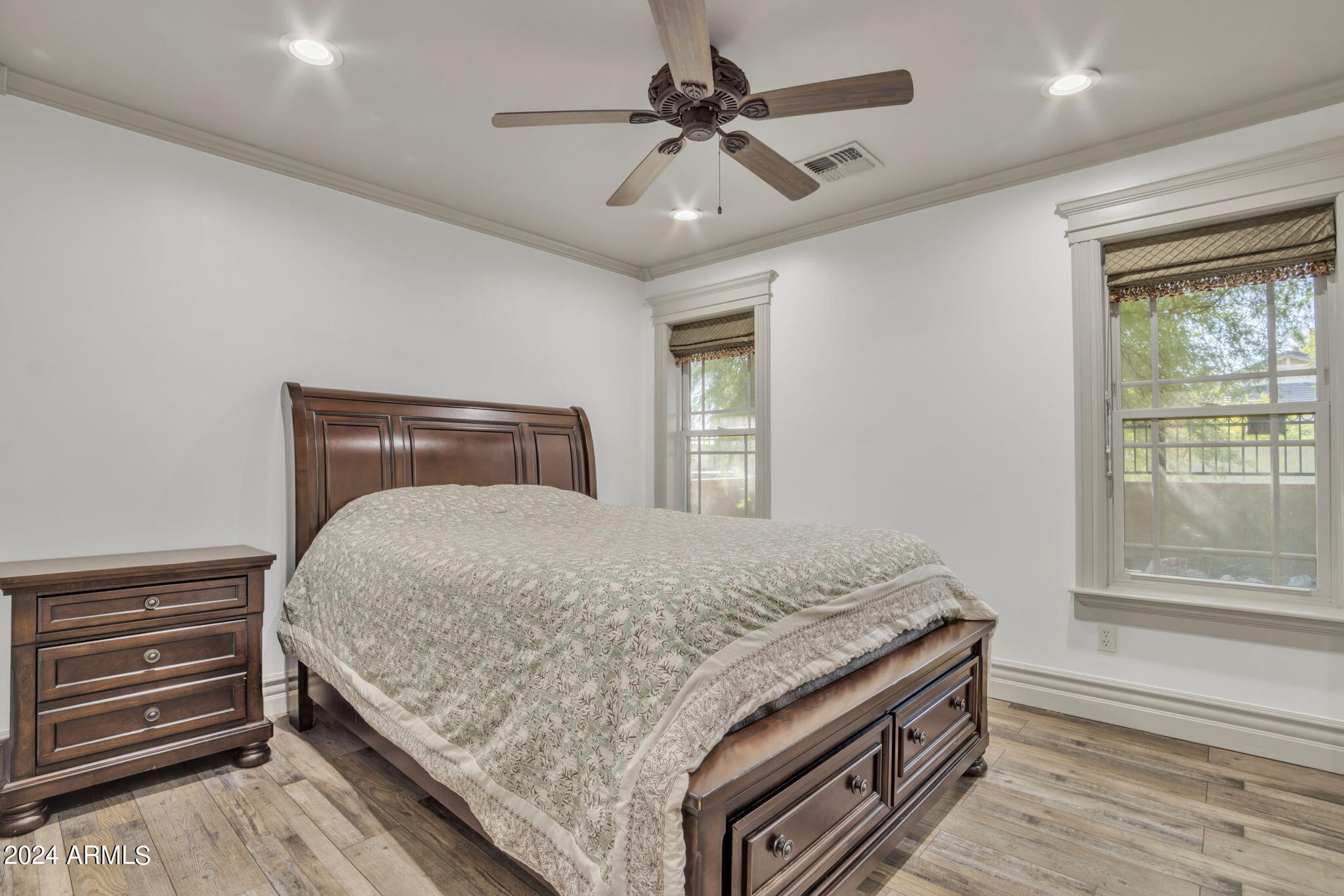 2508 W MESQUITE Street