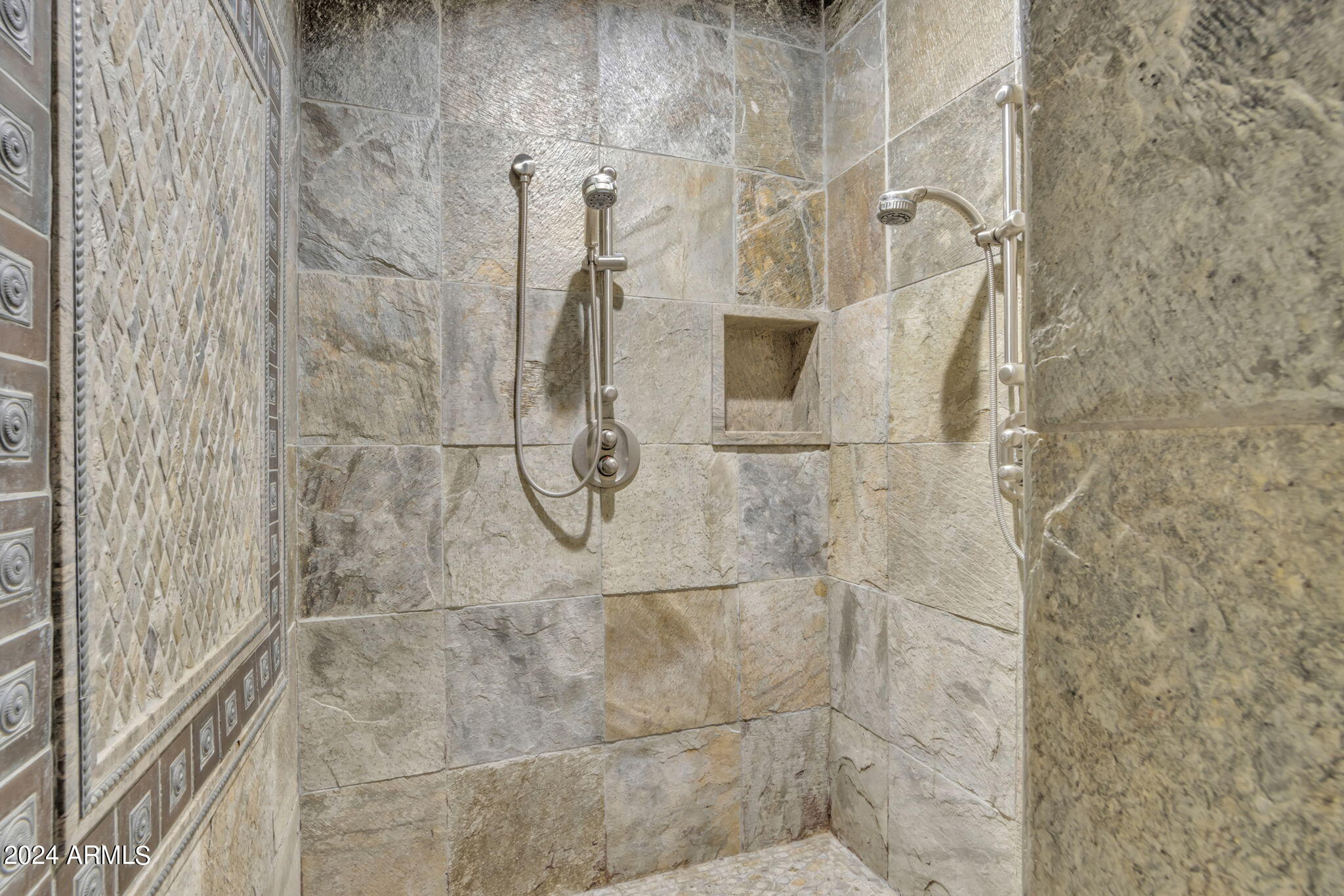 2508 W MESQUITE Street